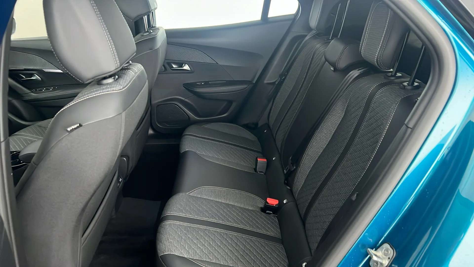 2025 PEUGEOT 2008 2025 PEUGEOT 2008