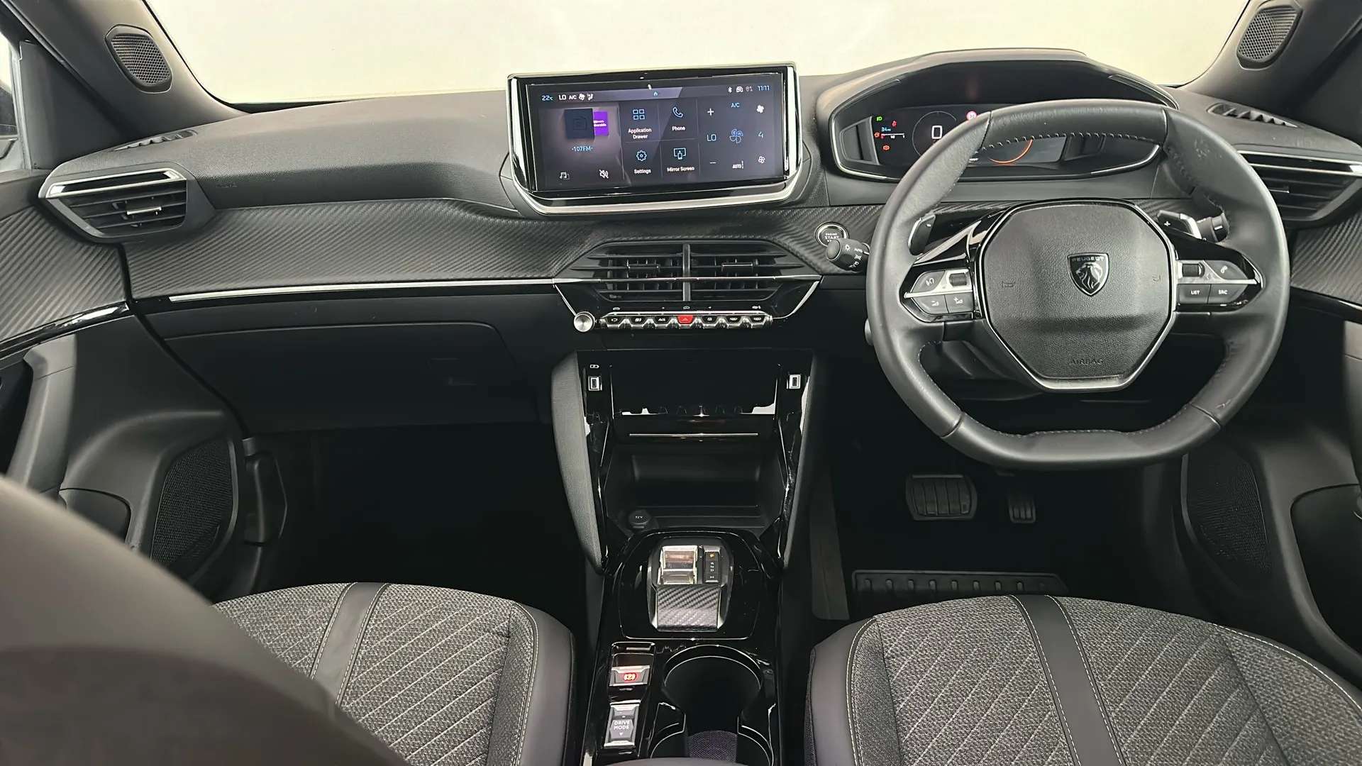 2025 PEUGEOT 2008 2025 PEUGEOT 2008