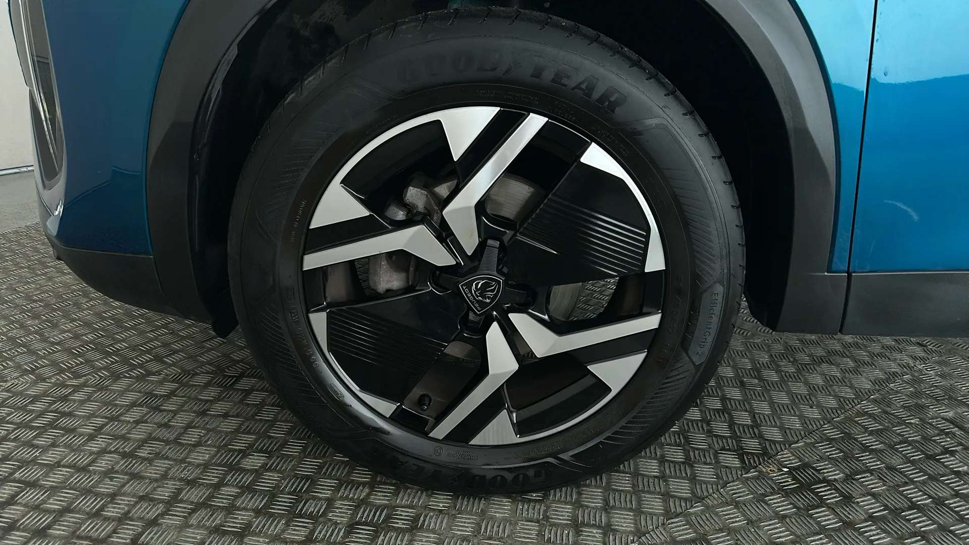 2025 PEUGEOT 2008 2025 PEUGEOT 2008