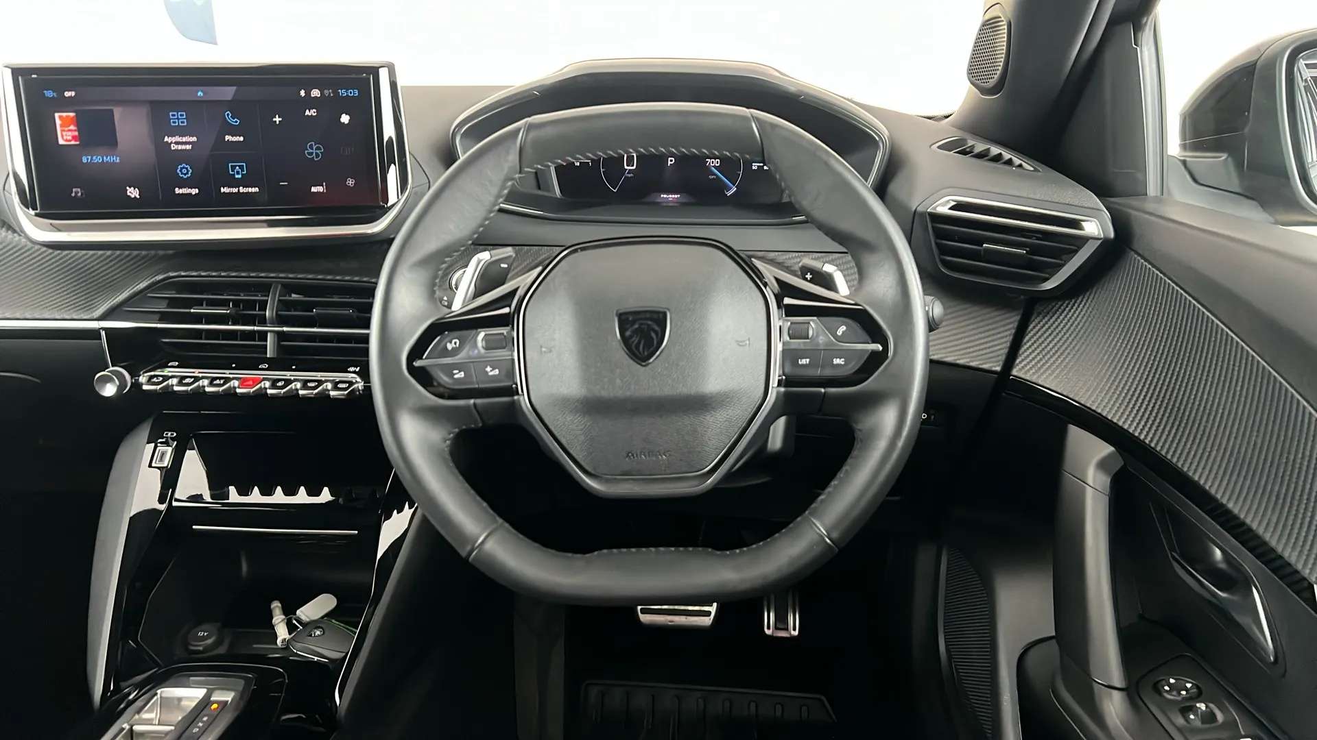2024 PEUGEOT 2008 2024 PEUGEOT 2008