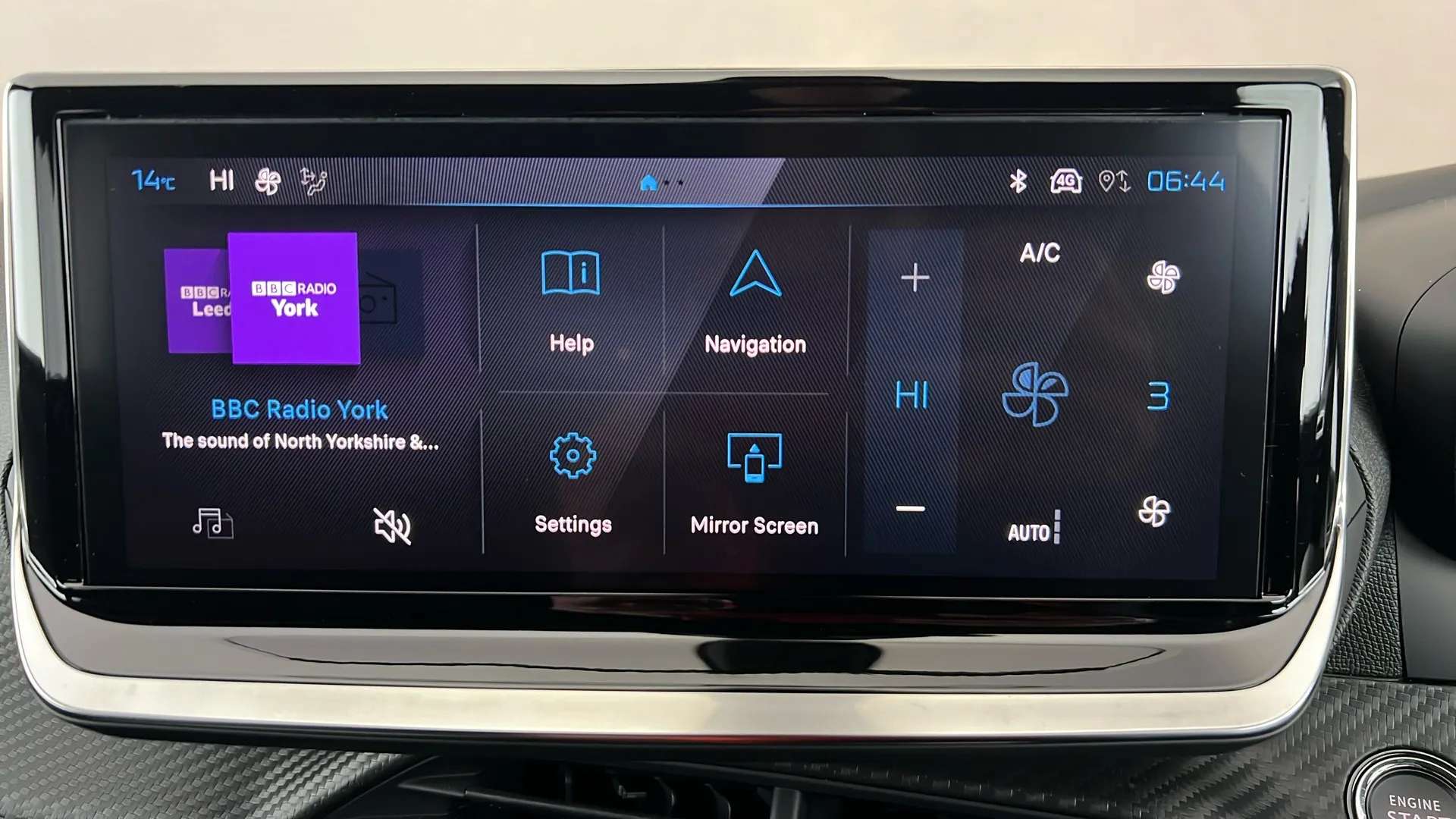 2024 PEUGEOT 2008 2024 PEUGEOT 2008