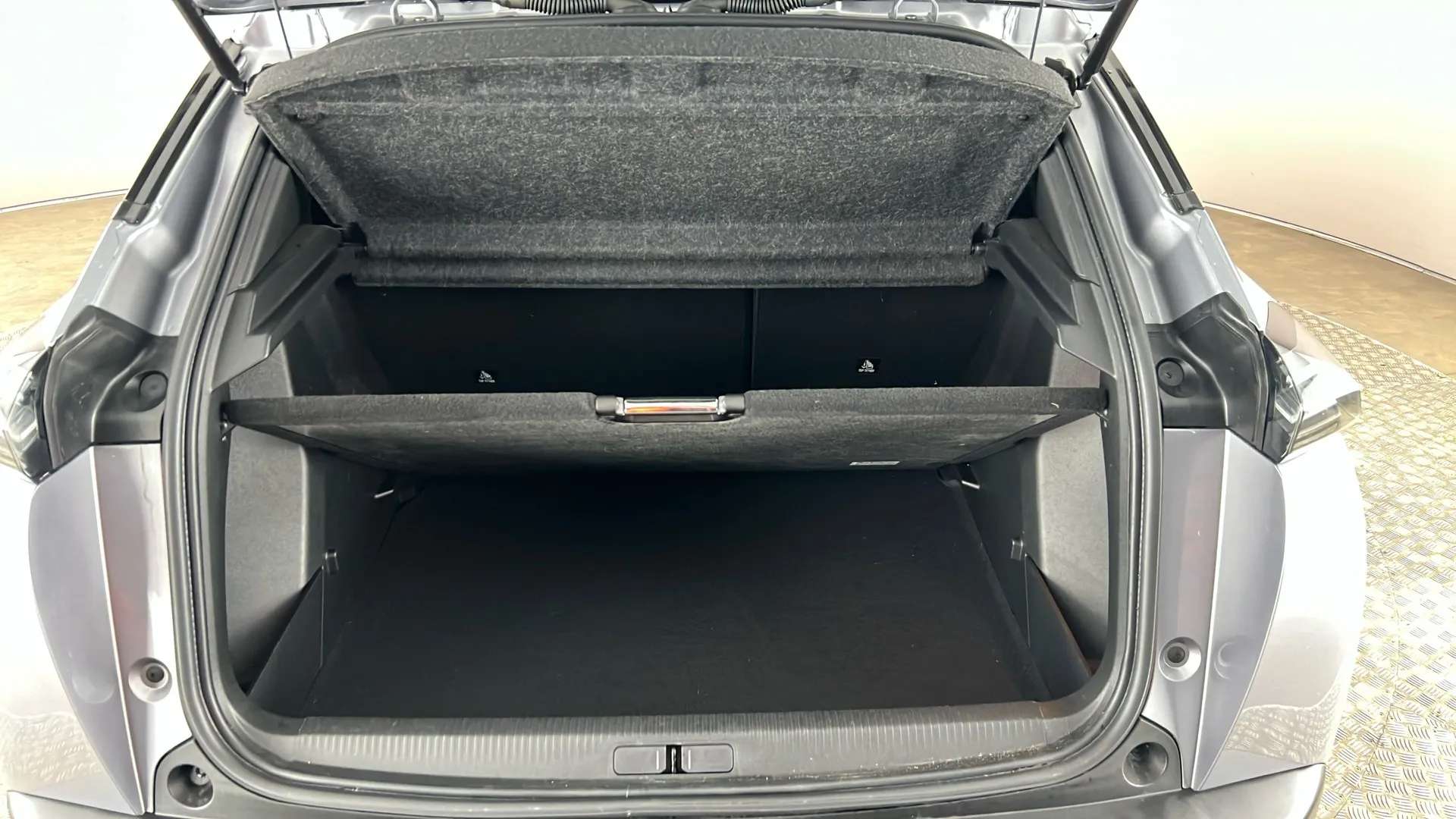 2024 PEUGEOT 2008 2024 PEUGEOT 2008