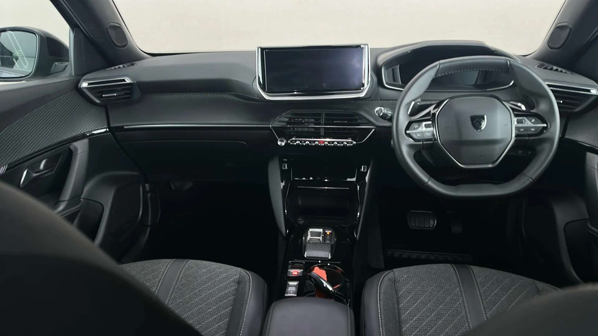 2024 PEUGEOT 2008 2024 PEUGEOT 2008