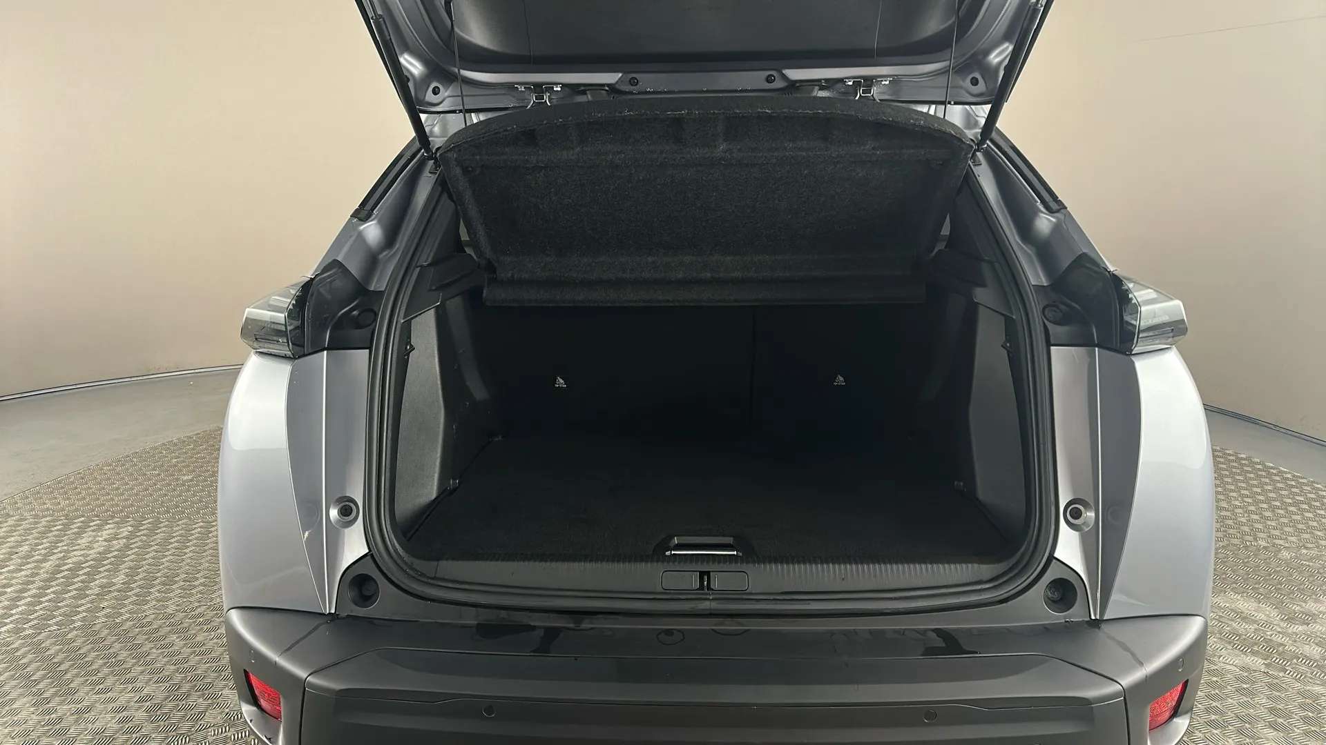 2024 PEUGEOT 2008 2024 PEUGEOT 2008