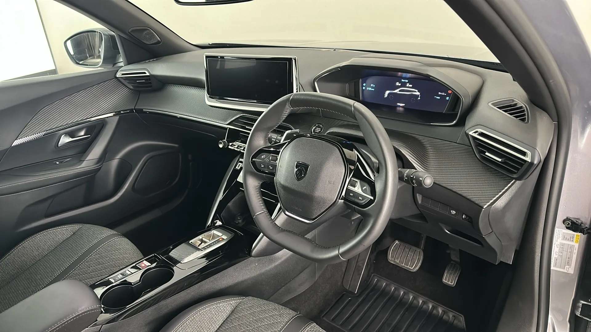 2025 PEUGEOT 2008 2025 PEUGEOT 2008