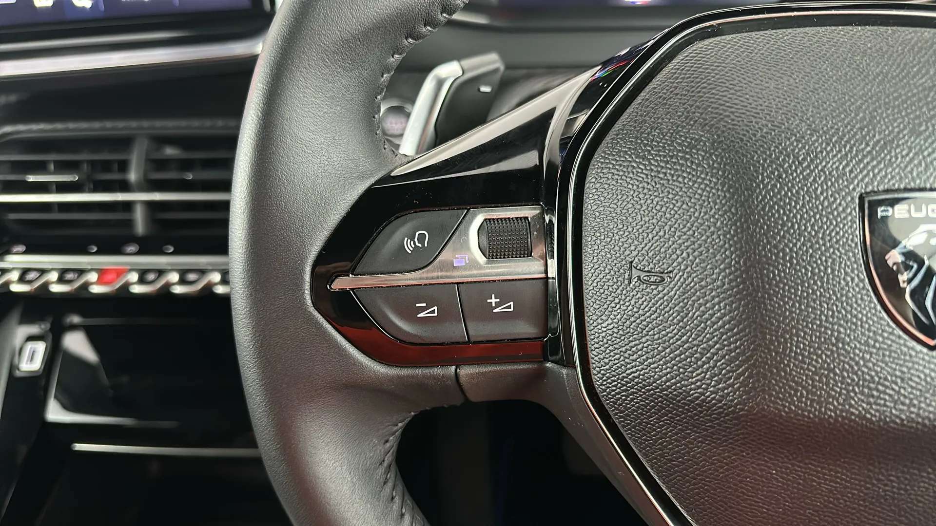 2025 PEUGEOT 2008 2025 PEUGEOT 2008