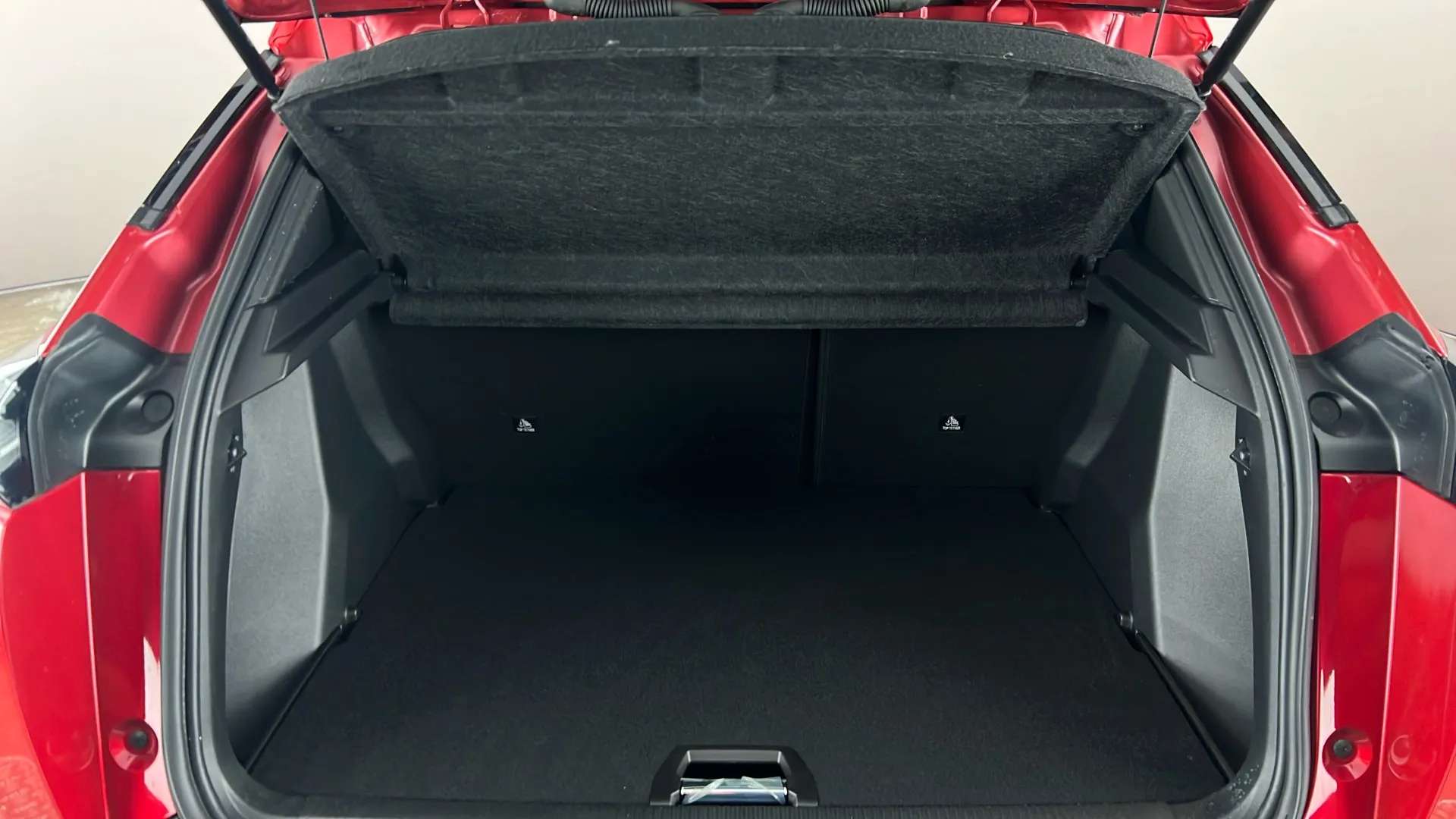 2024 PEUGEOT 2008 2024 PEUGEOT 2008