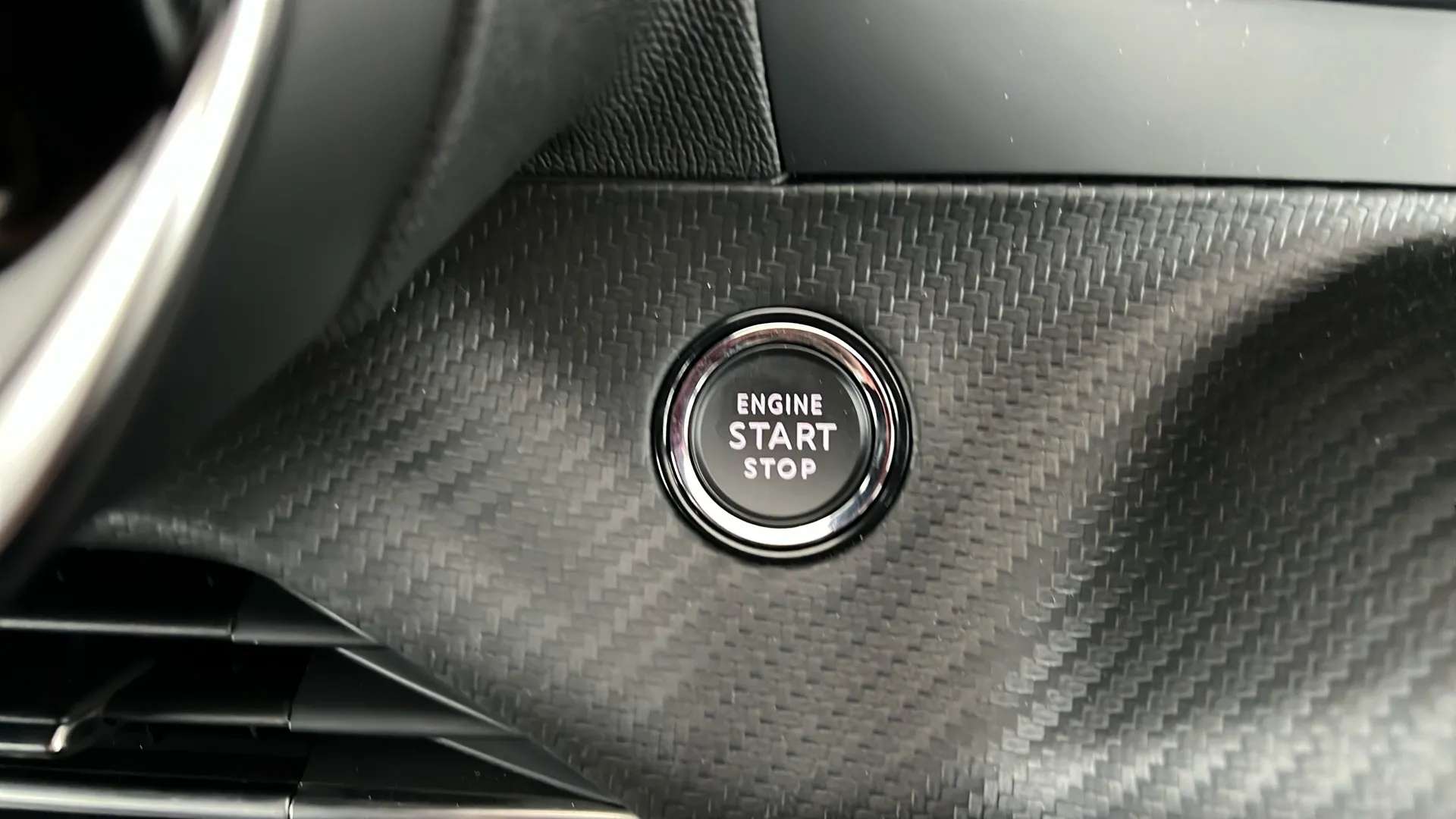 2024 PEUGEOT 2008 2024 PEUGEOT 2008