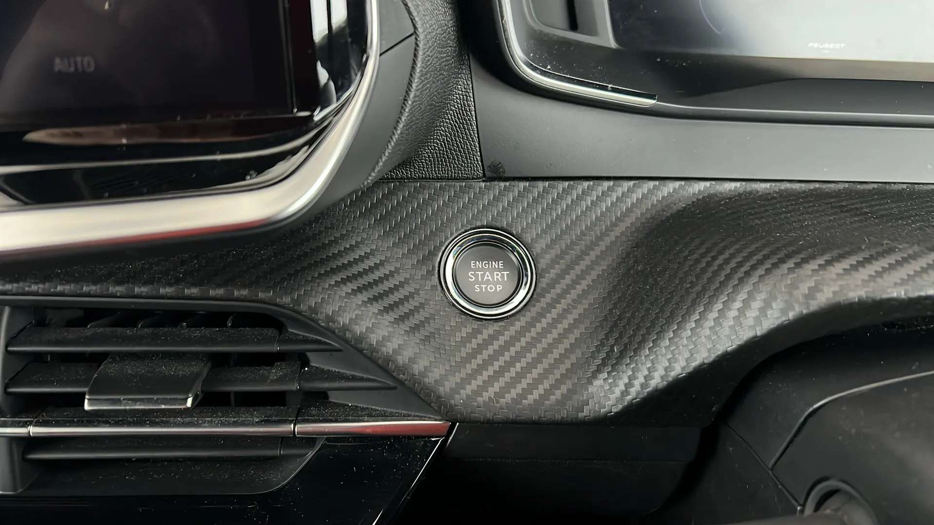 2025 PEUGEOT 2008 2025 PEUGEOT 2008