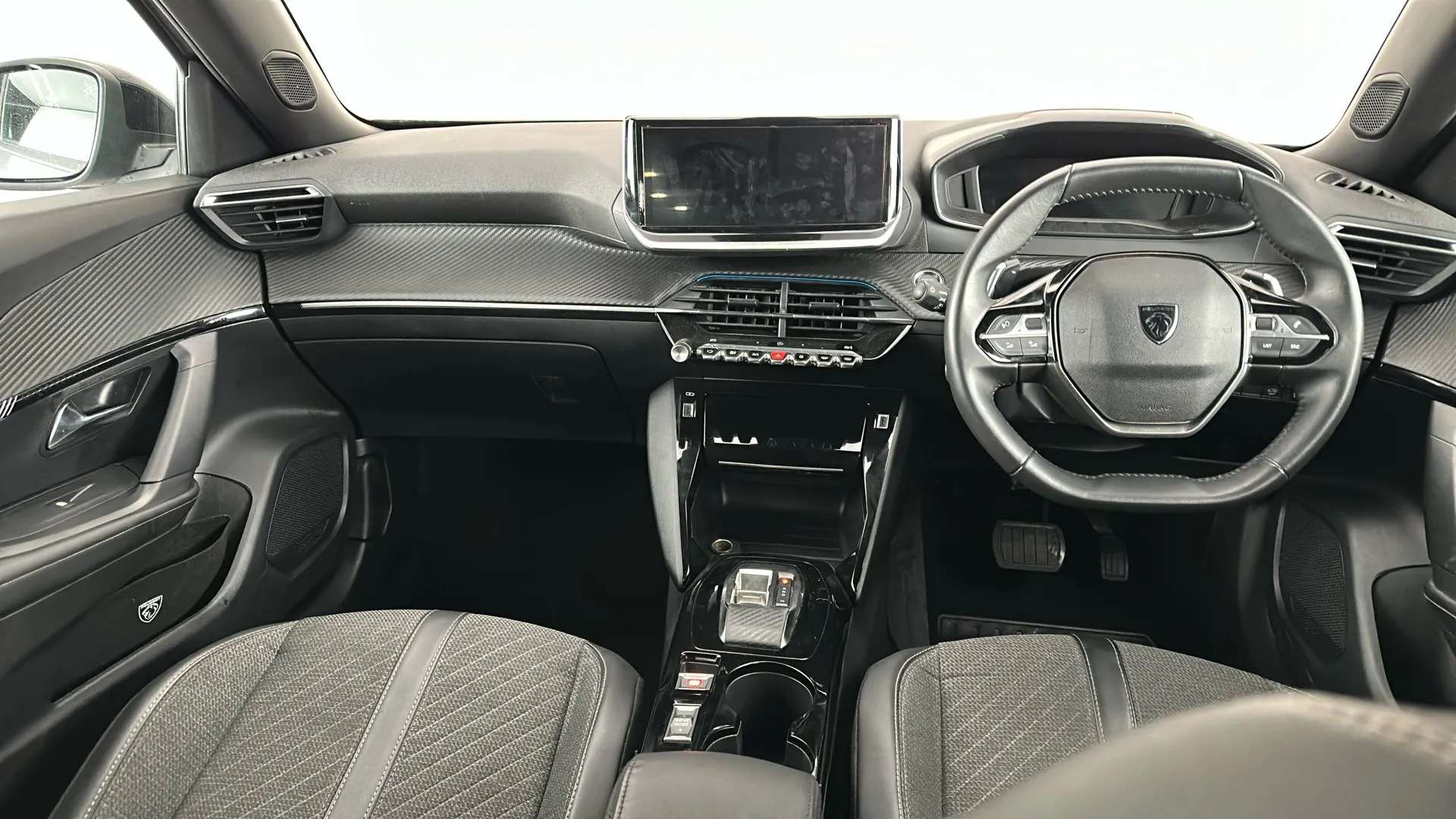 2025 PEUGEOT 2008 2025 PEUGEOT 2008