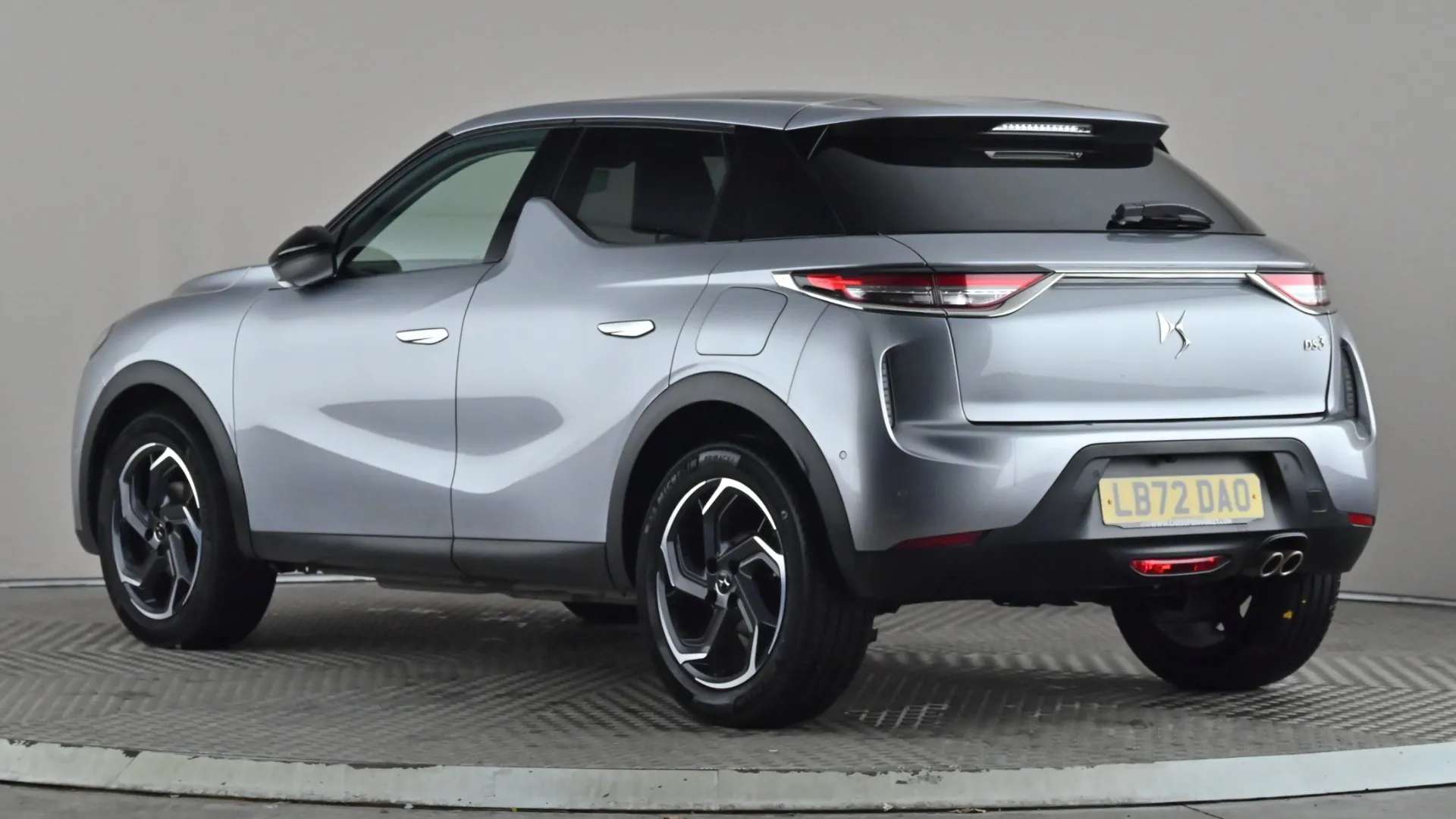 A 2022 DS DS 3 1.2 PureTech 130 Rivoli EAT8 A 2022 DS DS 3 1.2 PureTech 130 Rivoli EAT8