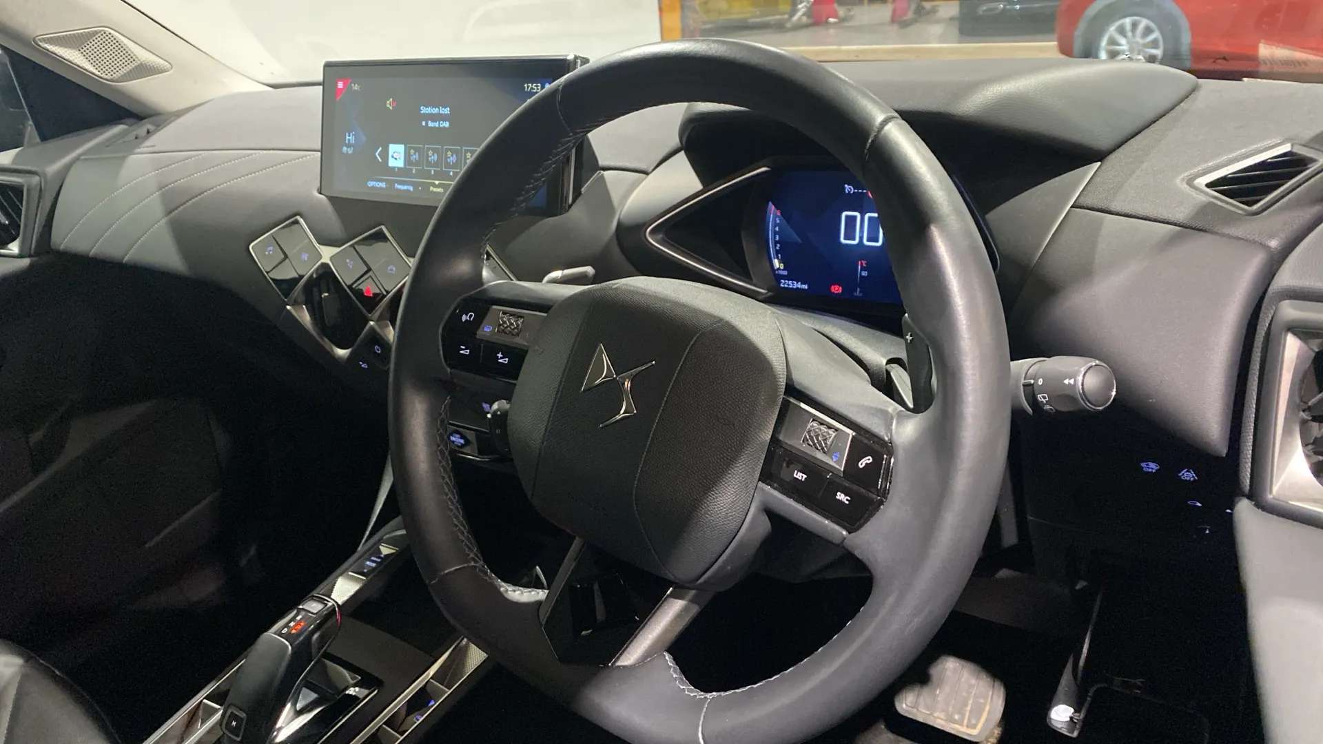 A 2022 DS DS 3 1.2 PureTech 130 Rivoli EAT8 A 2022 DS DS 3 1.2 PureTech 130 Rivoli EAT8