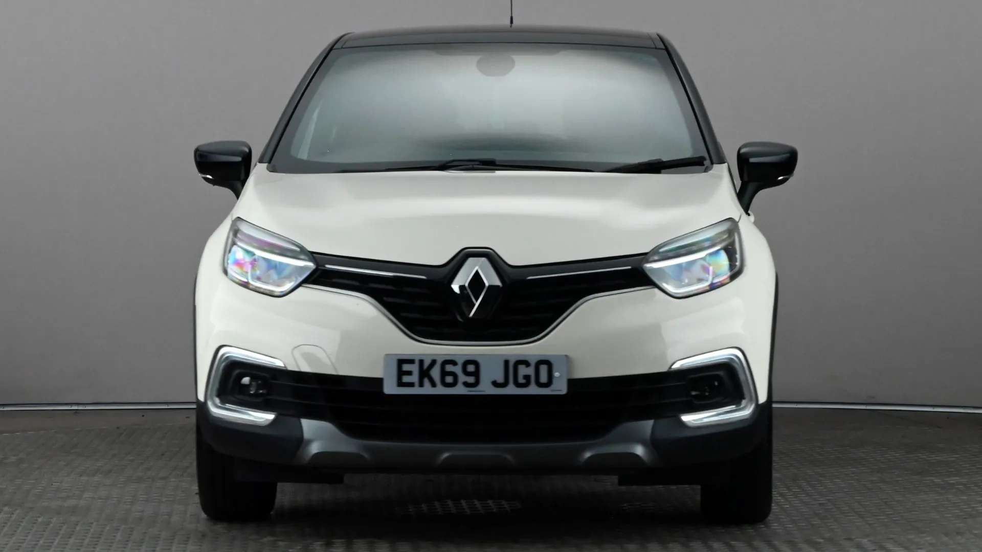 A 2019 RENAULT CAPTUR 1.3 TCE 130 S Edition A 2019 RENAULT CAPTUR 1.3 TCE 130 S Edition