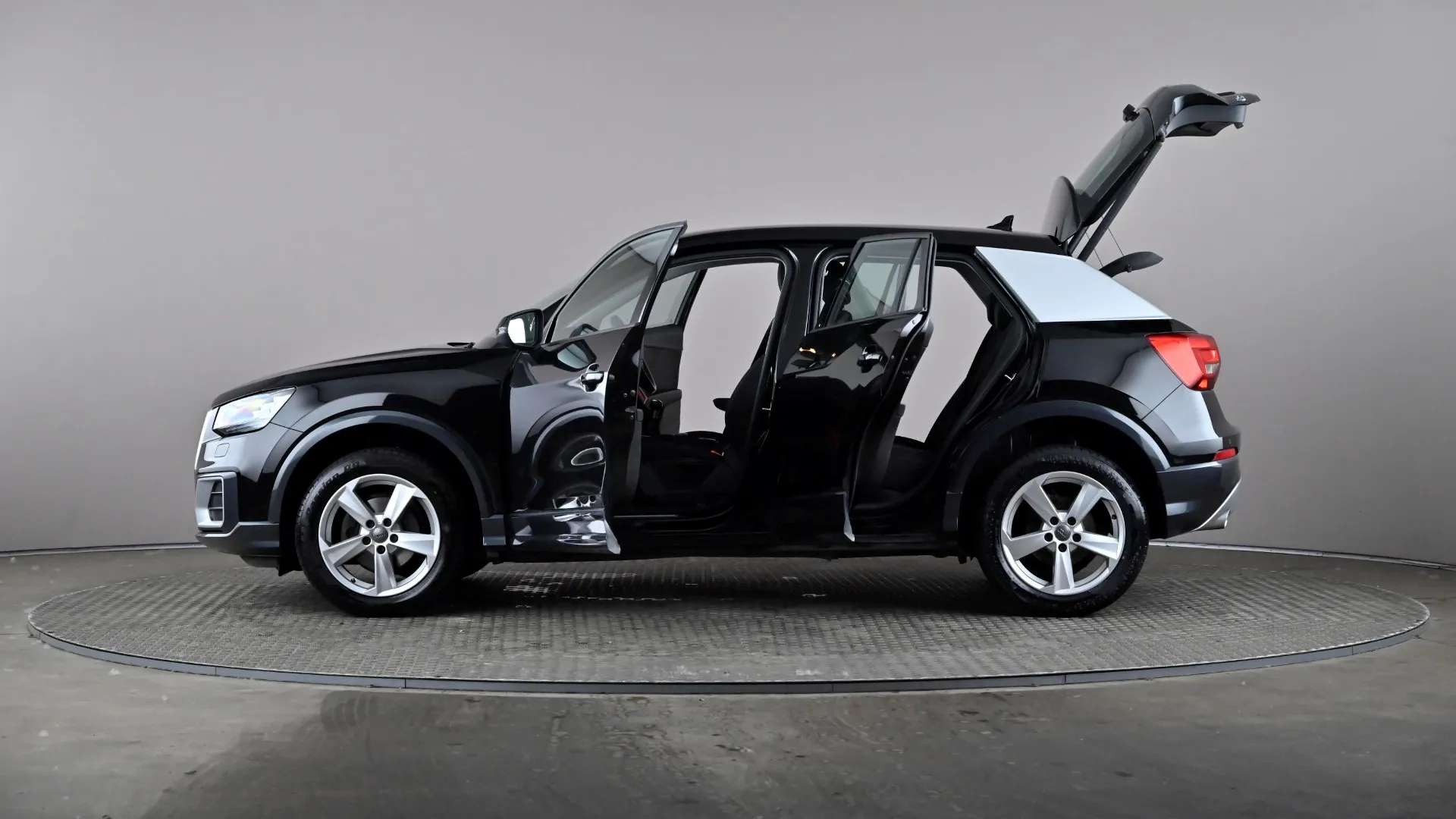 2019 AUDI Q2 2019 AUDI Q2