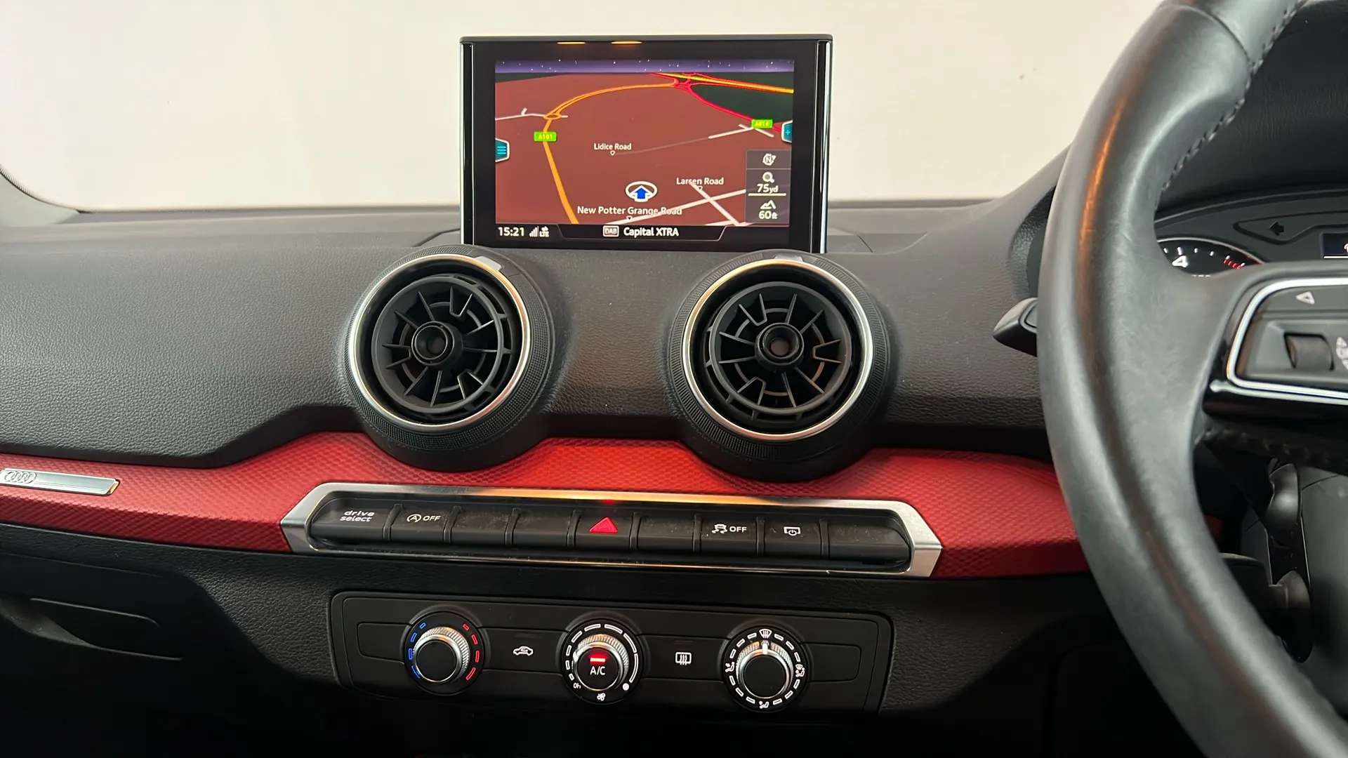 2019 AUDI Q2 2019 AUDI Q2