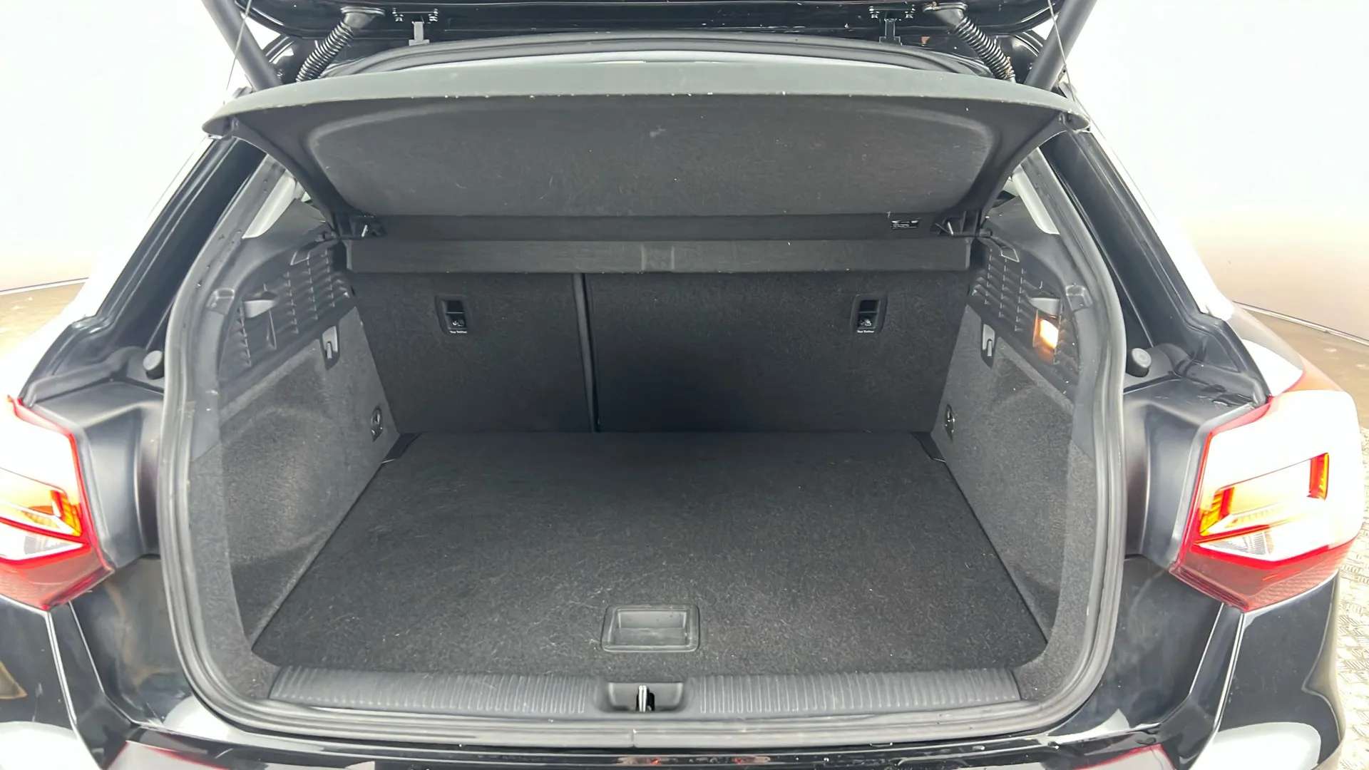 2019 AUDI Q2 2019 AUDI Q2