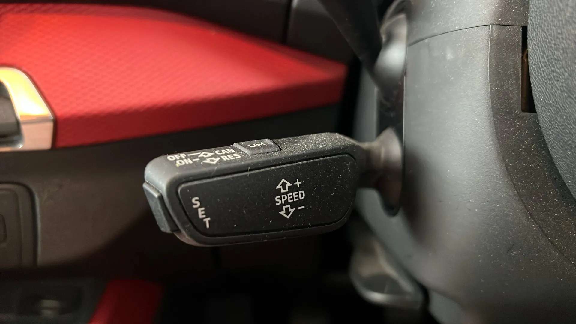 2019 AUDI Q2 2019 AUDI Q2