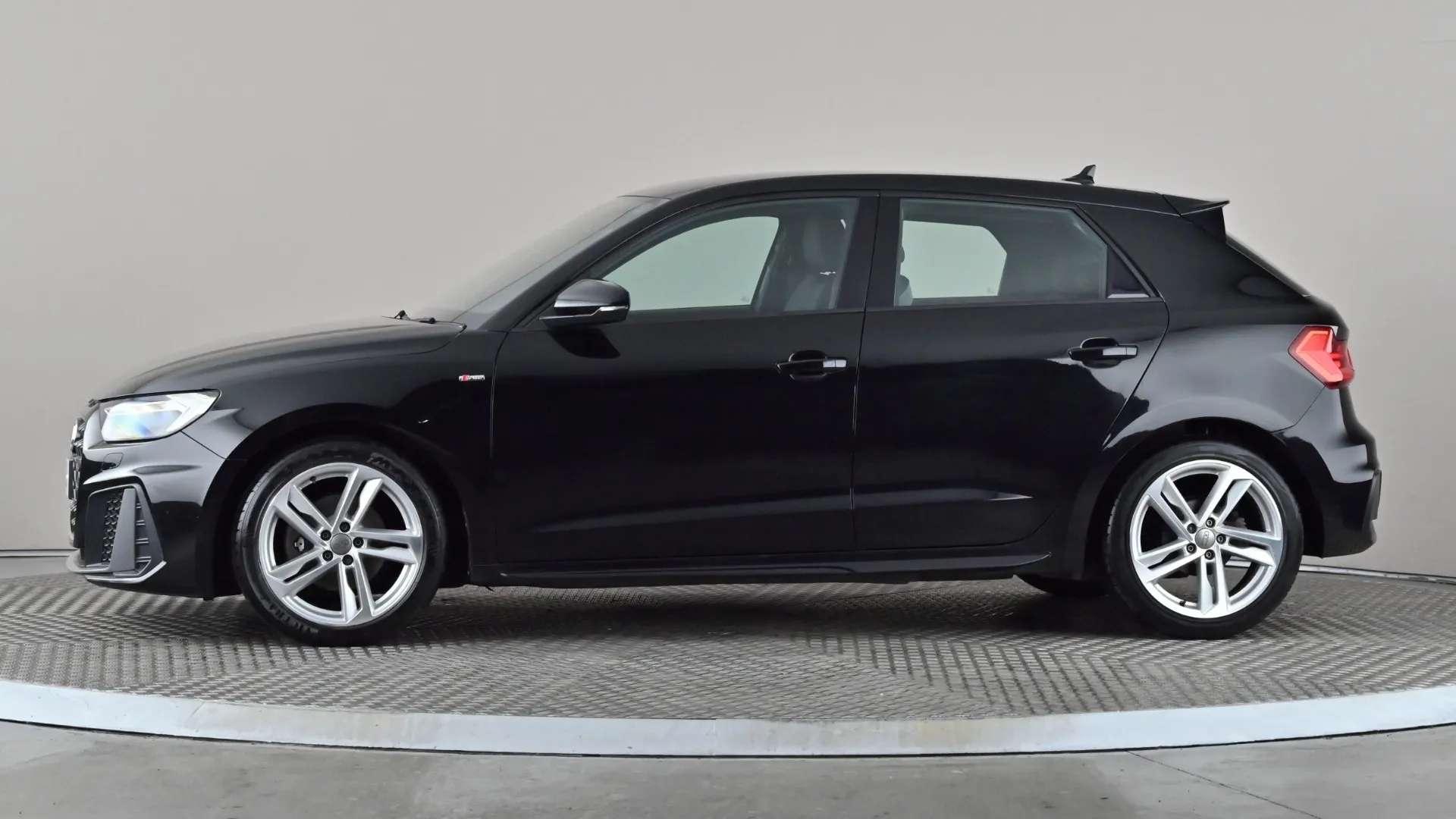 A 2019 AUDI A1 30 TFSI S Line A 2019 AUDI A1 30 TFSI S Line