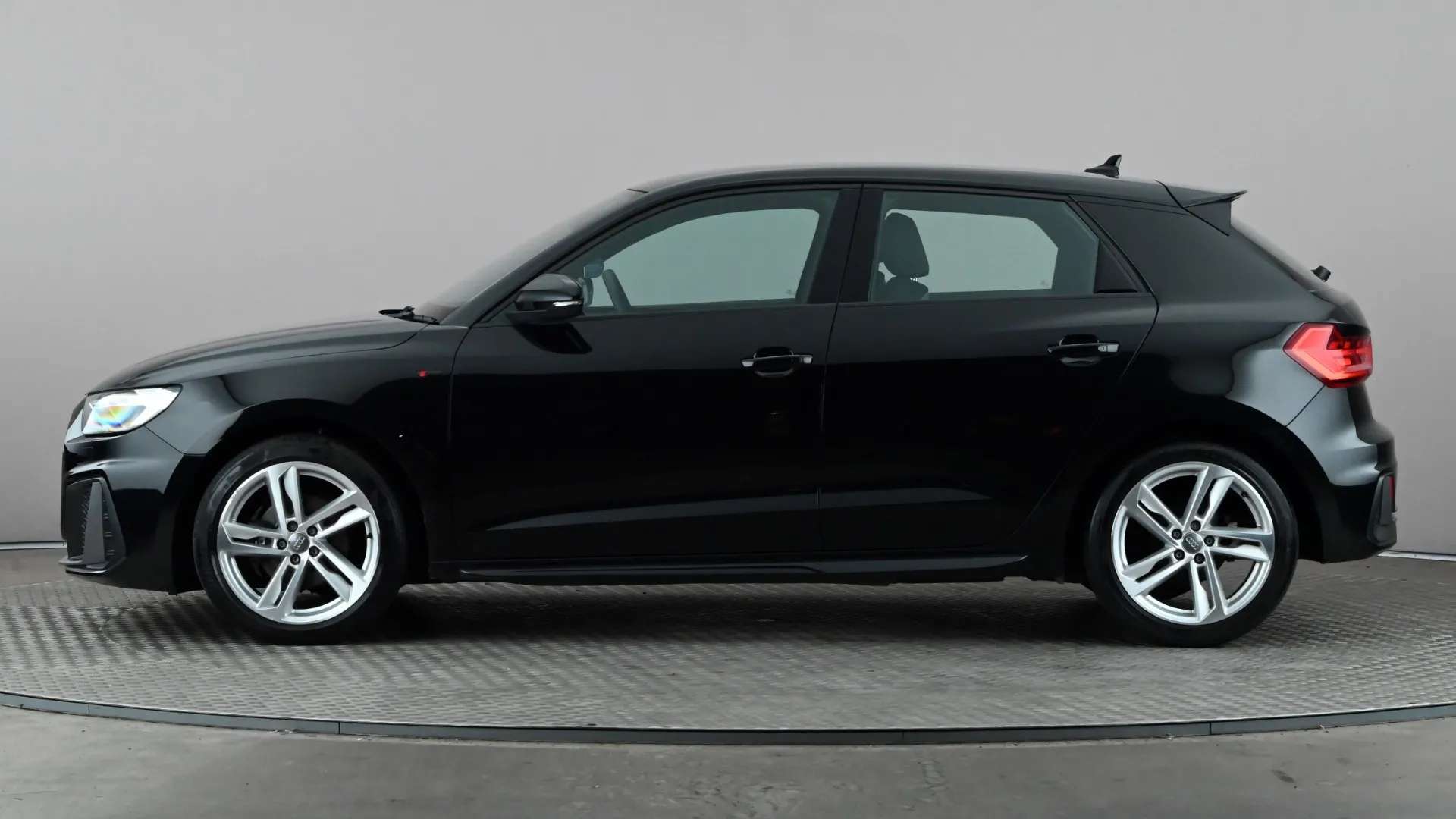 A 2019 AUDI A1 30 TFSI S Line A 2019 AUDI A1 30 TFSI S Line