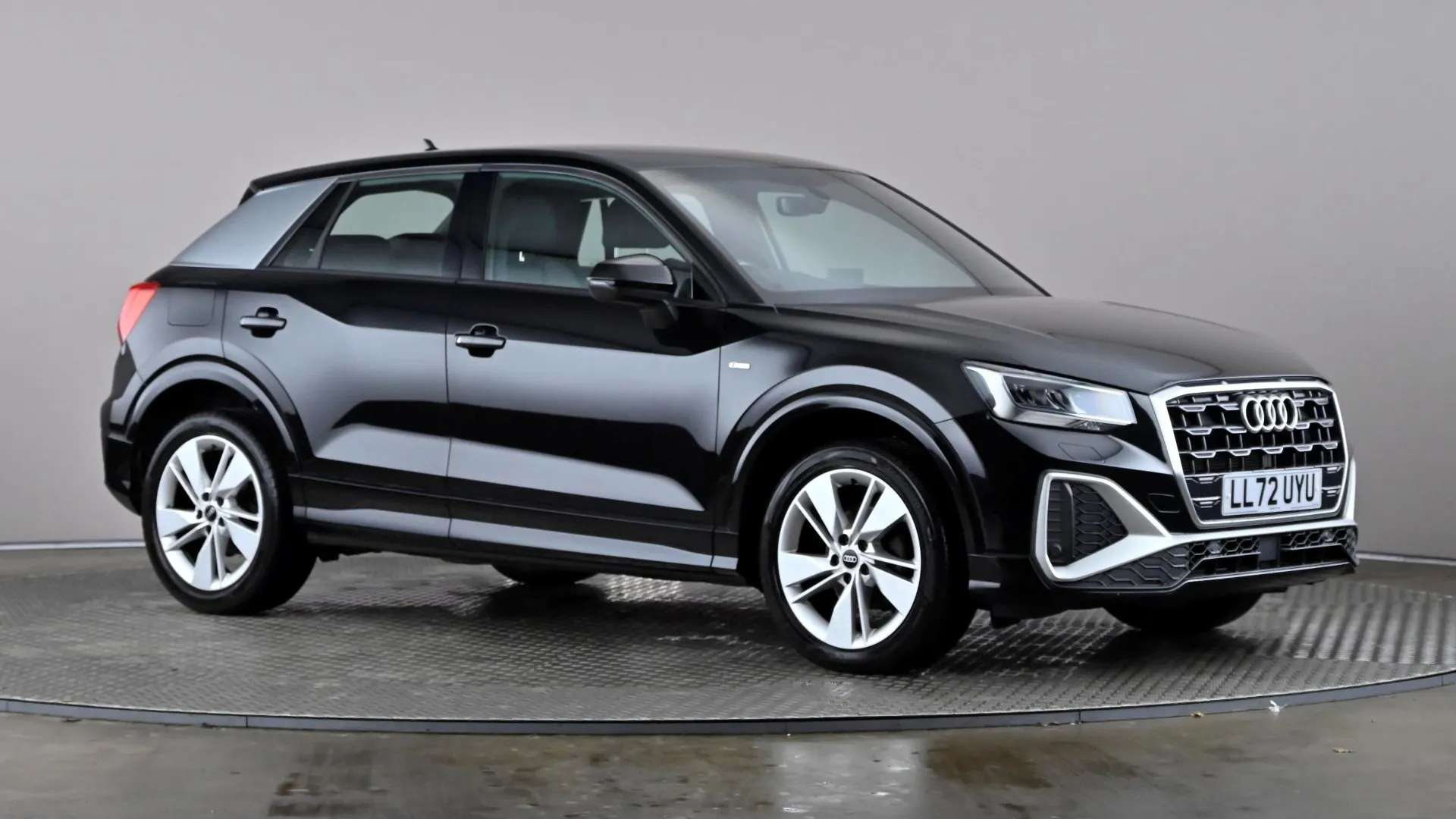 A 2022 AUDI Q2 30 TFSI S Line A 2022 AUDI Q2 30 TFSI S Line