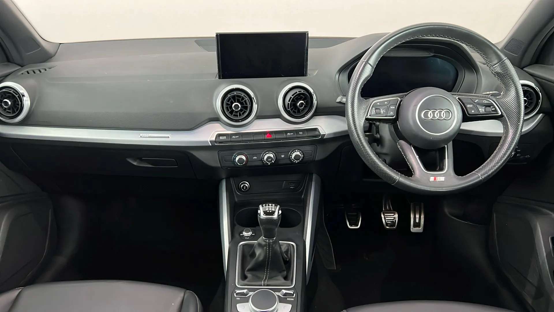 2022 AUDI Q2 2022 AUDI Q2