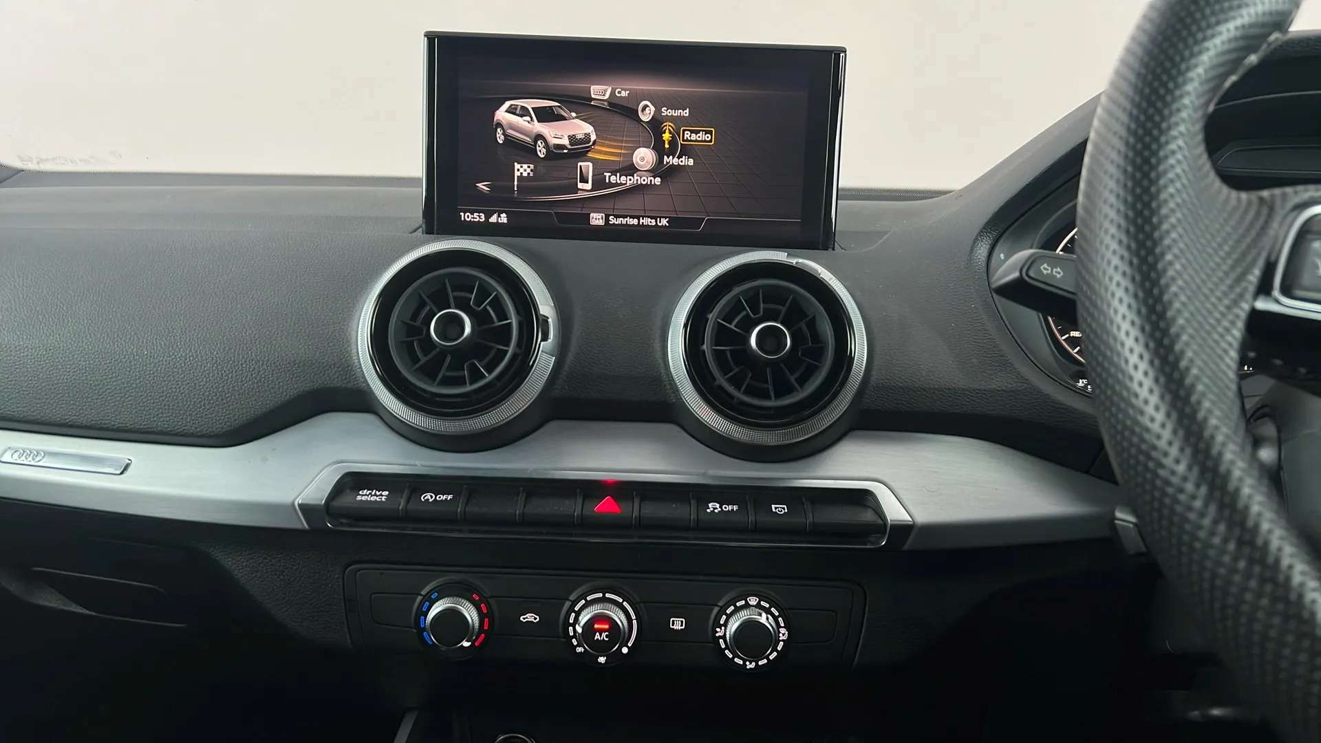 2022 AUDI Q2 2022 AUDI Q2