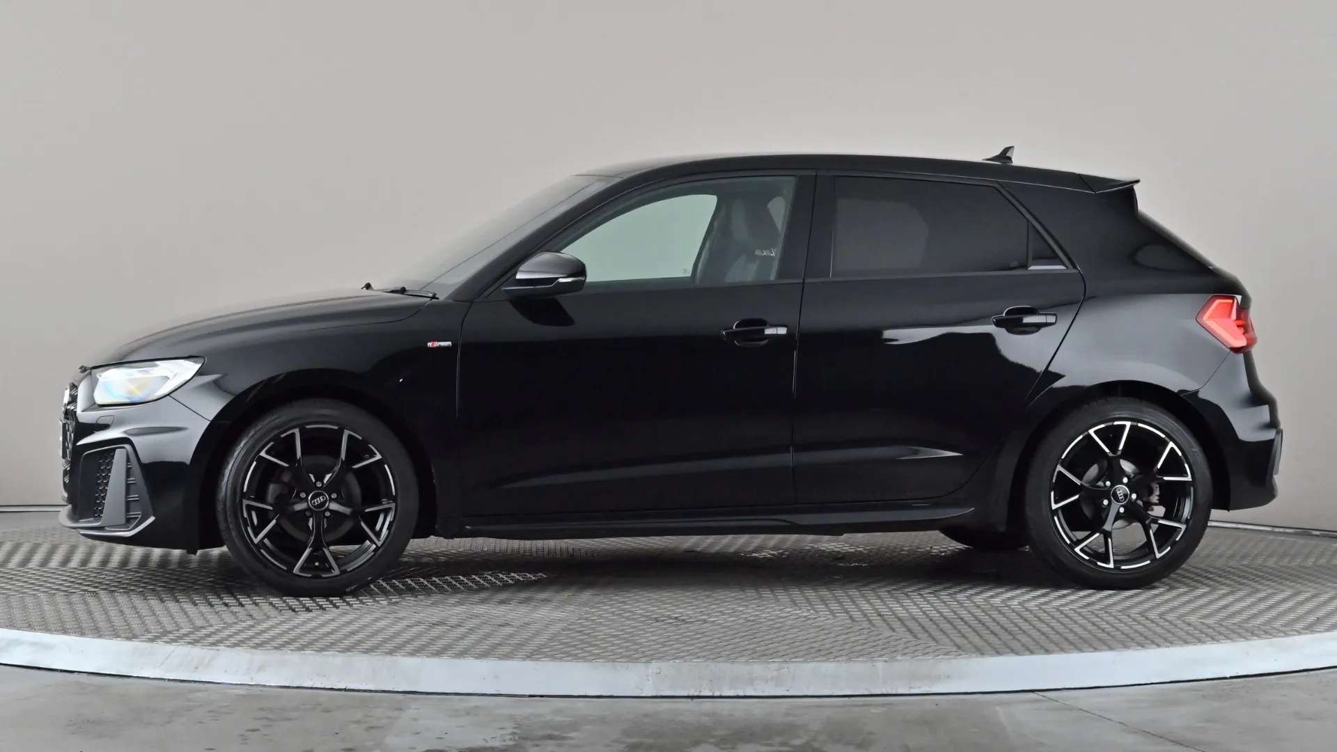 A 2019 AUDI A1 30 TFSI S Line A 2019 AUDI A1 30 TFSI S Line