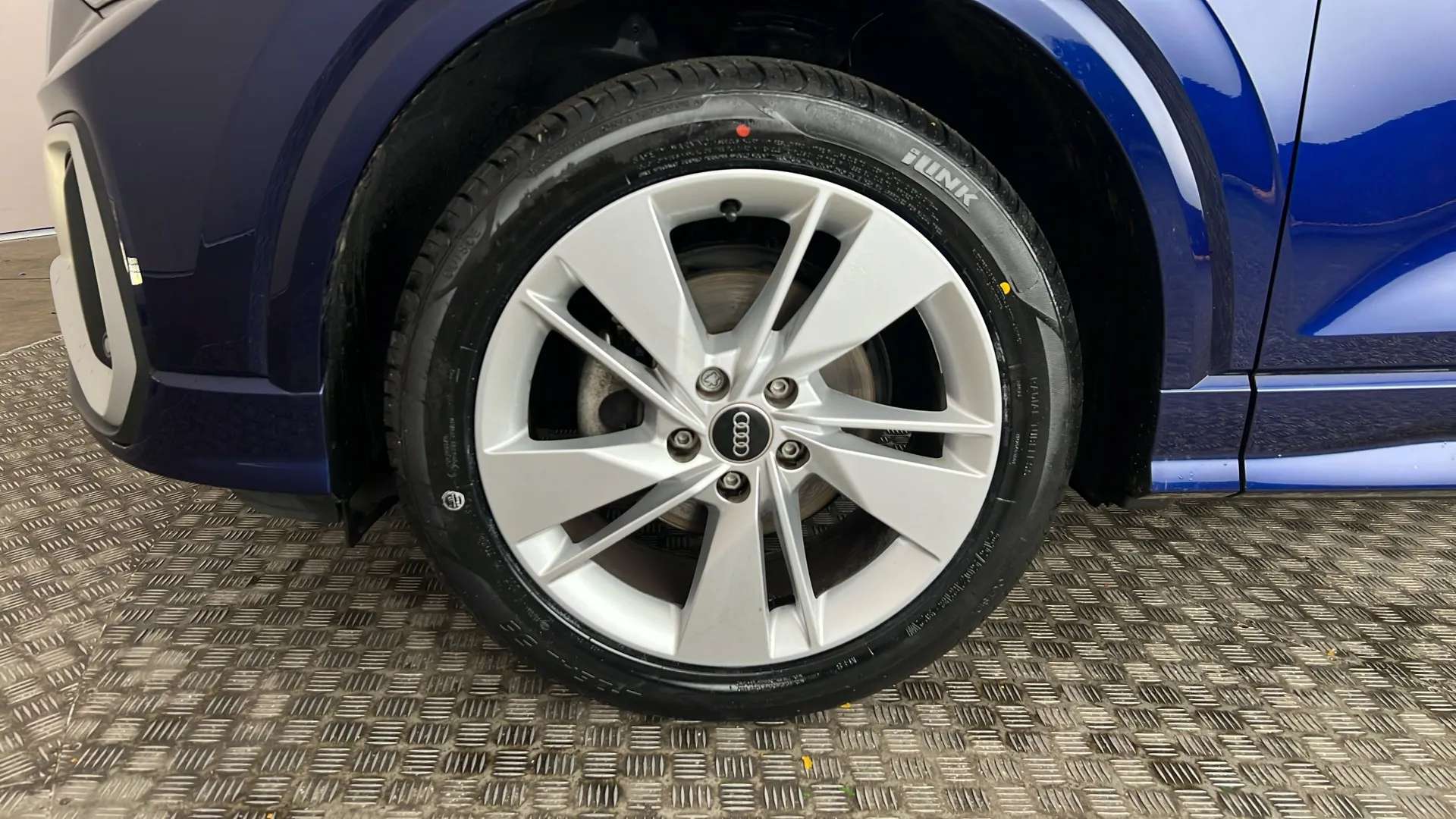 2023 AUDI Q2 2023 AUDI Q2