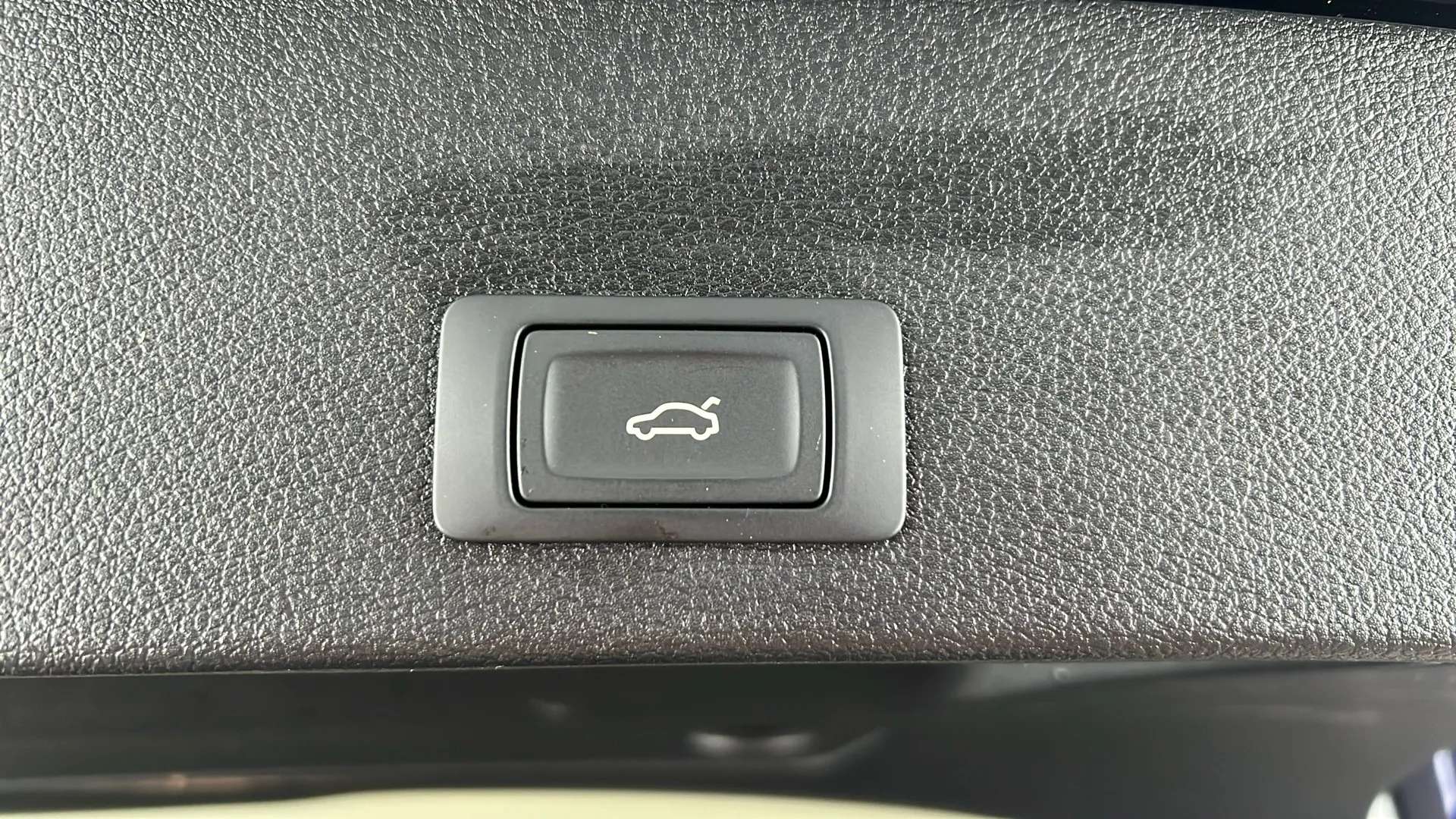 2023 AUDI Q2 2023 AUDI Q2