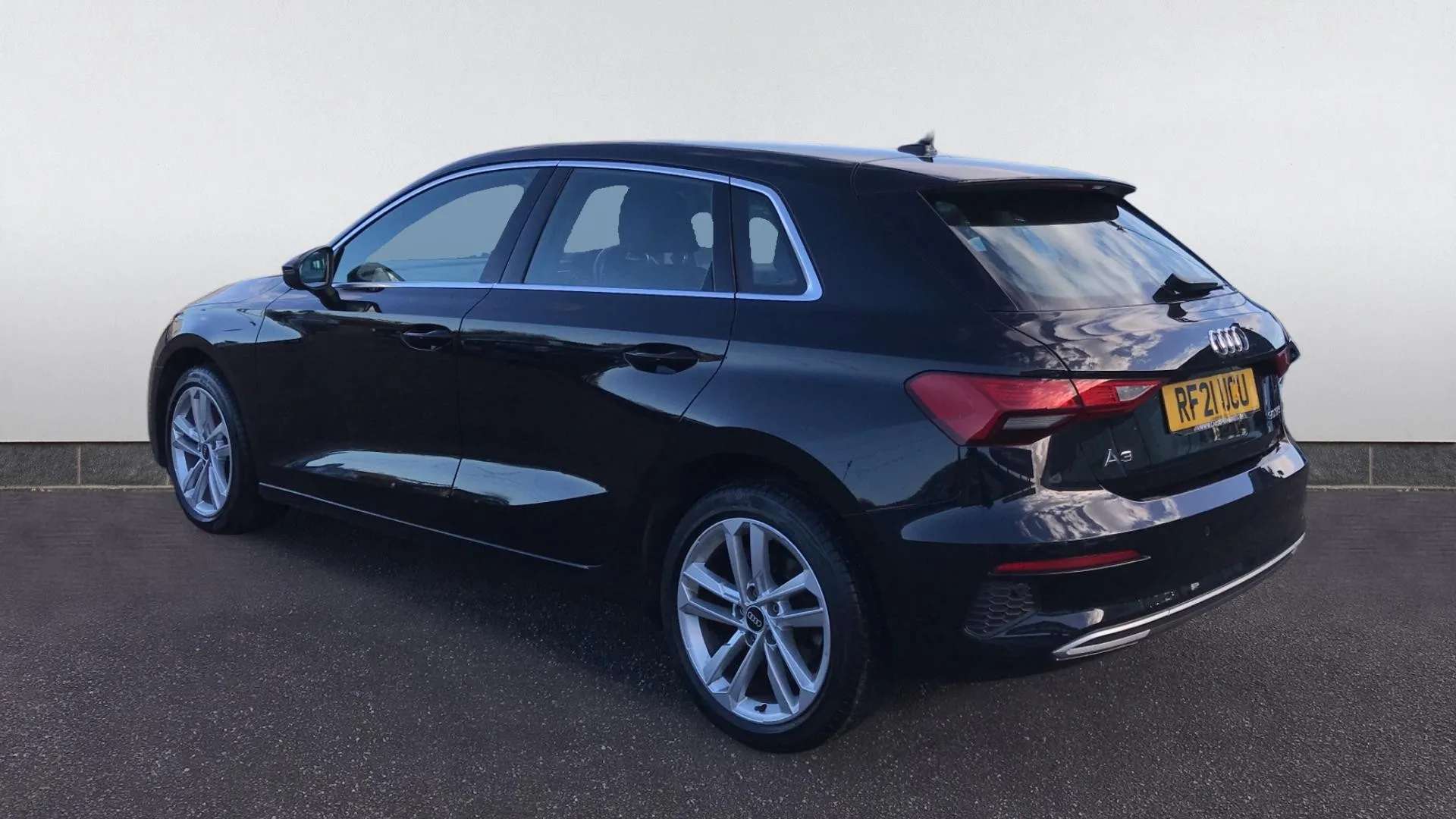 A 2021 AUDI A3 30 TFSI Sport A 2021 AUDI A3 30 TFSI Sport