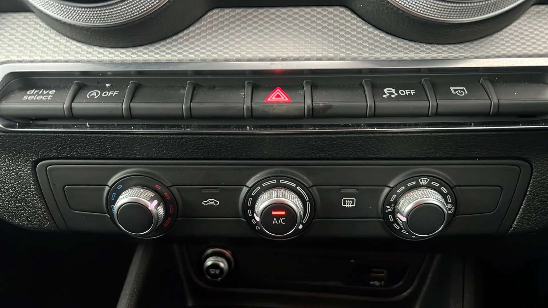 2023 AUDI Q2 2023 AUDI Q2