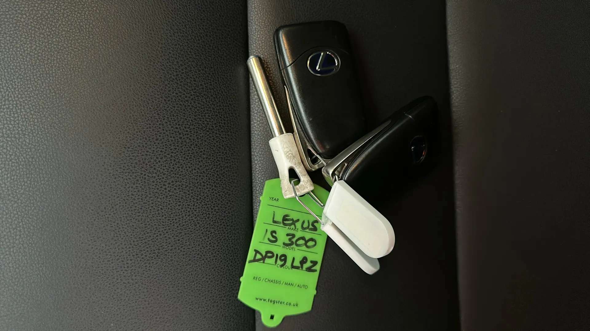 2019 LEXUS IS 2019 LEXUS IS
