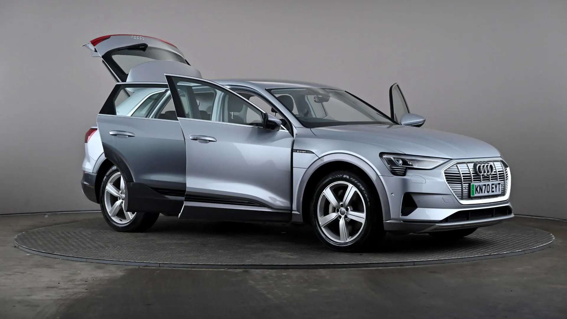2020 AUDI E-TRON 2020 AUDI E-TRON