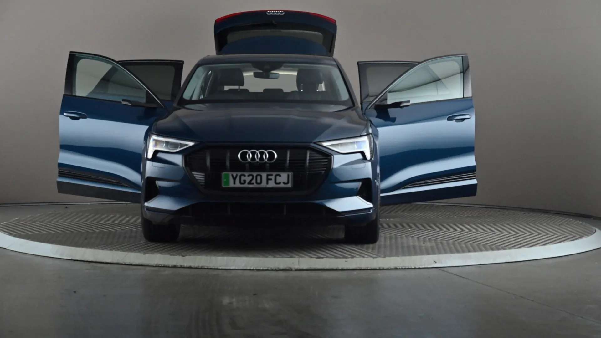 2020 AUDI E-TRON 2020 AUDI E-TRON