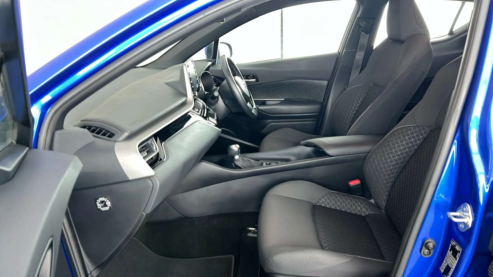 2022 TOYOTA C-HR 2022 TOYOTA C-HR