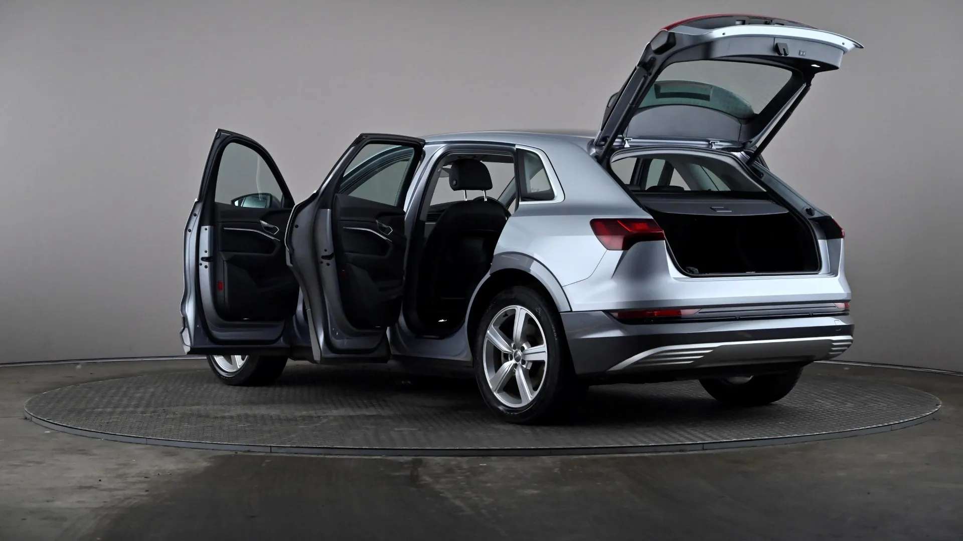 2020 AUDI E-TRON 2020 AUDI E-TRON