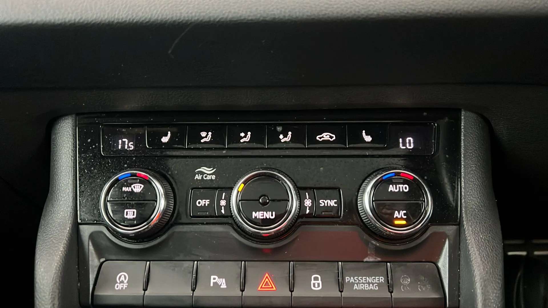 2020 SKODA KAROQ 2020 SKODA KAROQ