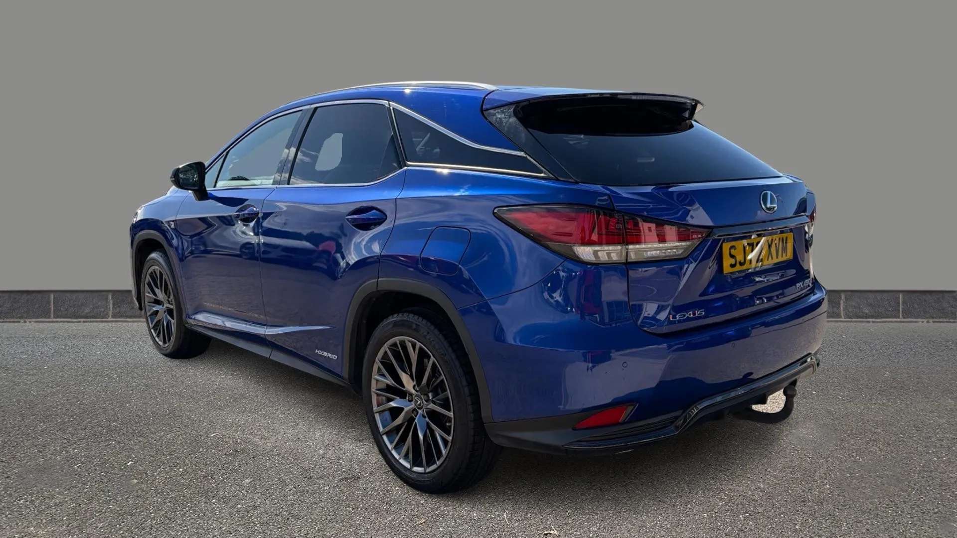 A 2022 LEXUS RX 450h 3.5 F-Sport CVT A 2022 LEXUS RX 450h 3.5 F-Sport CVT