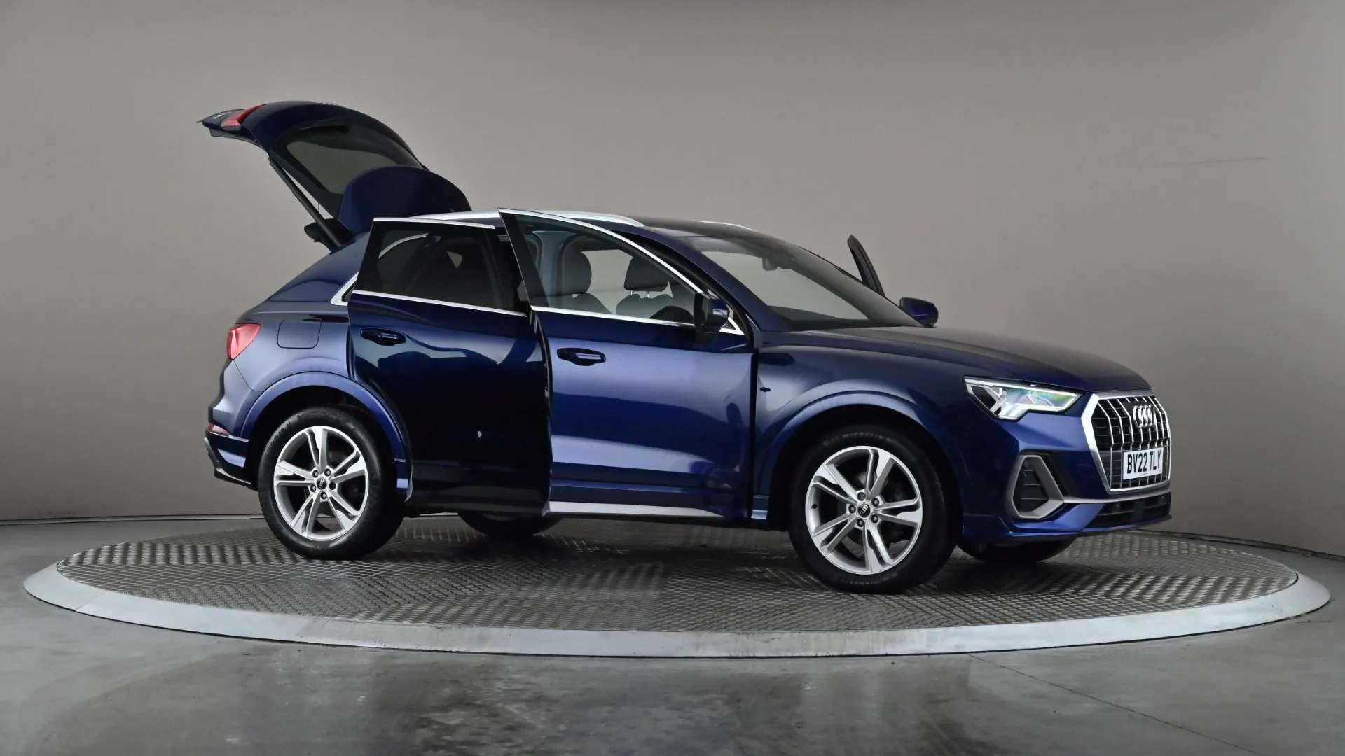 2022 AUDI Q3 2022 AUDI Q3