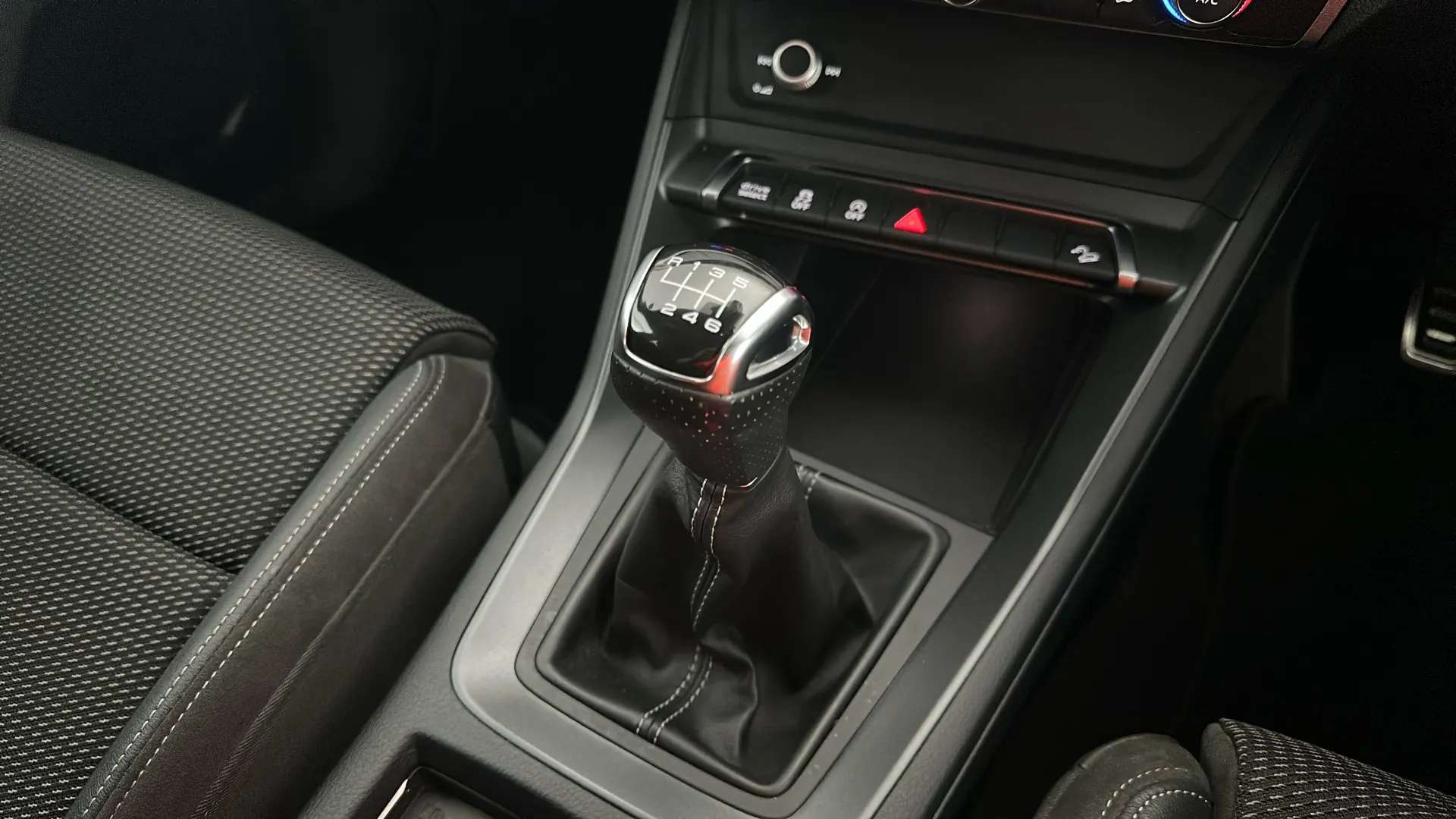 2022 AUDI Q3 2022 AUDI Q3