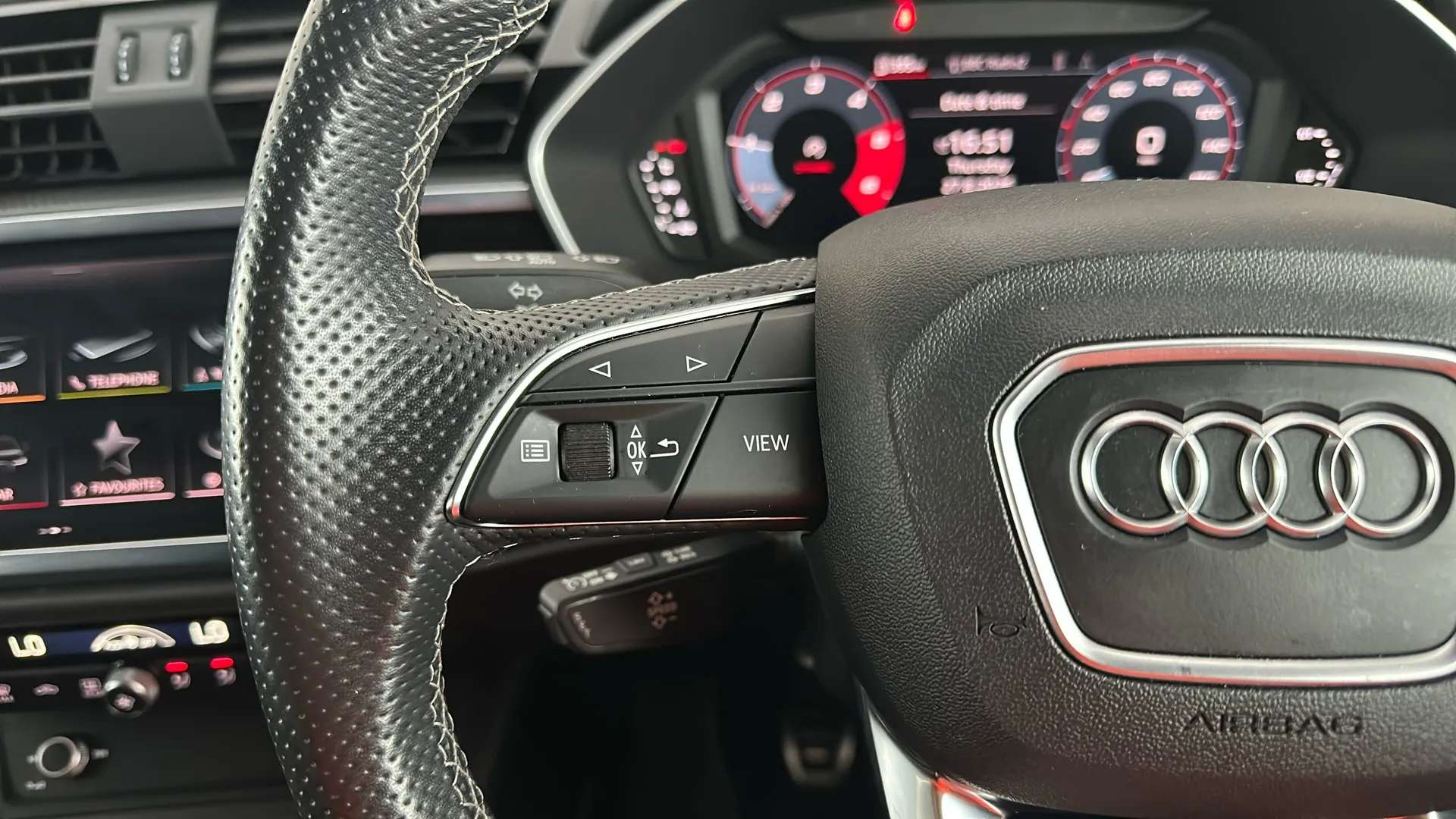 2022 AUDI Q3 2022 AUDI Q3