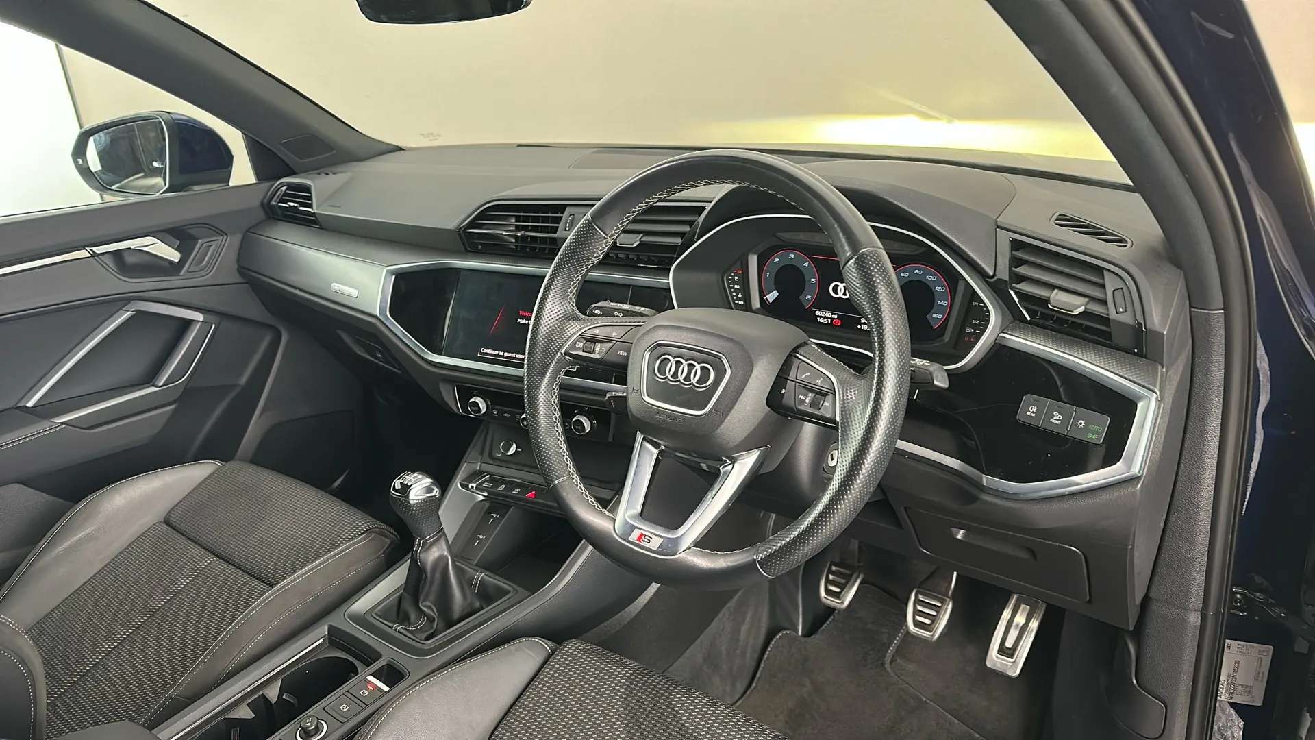 2022 AUDI Q3 2022 AUDI Q3