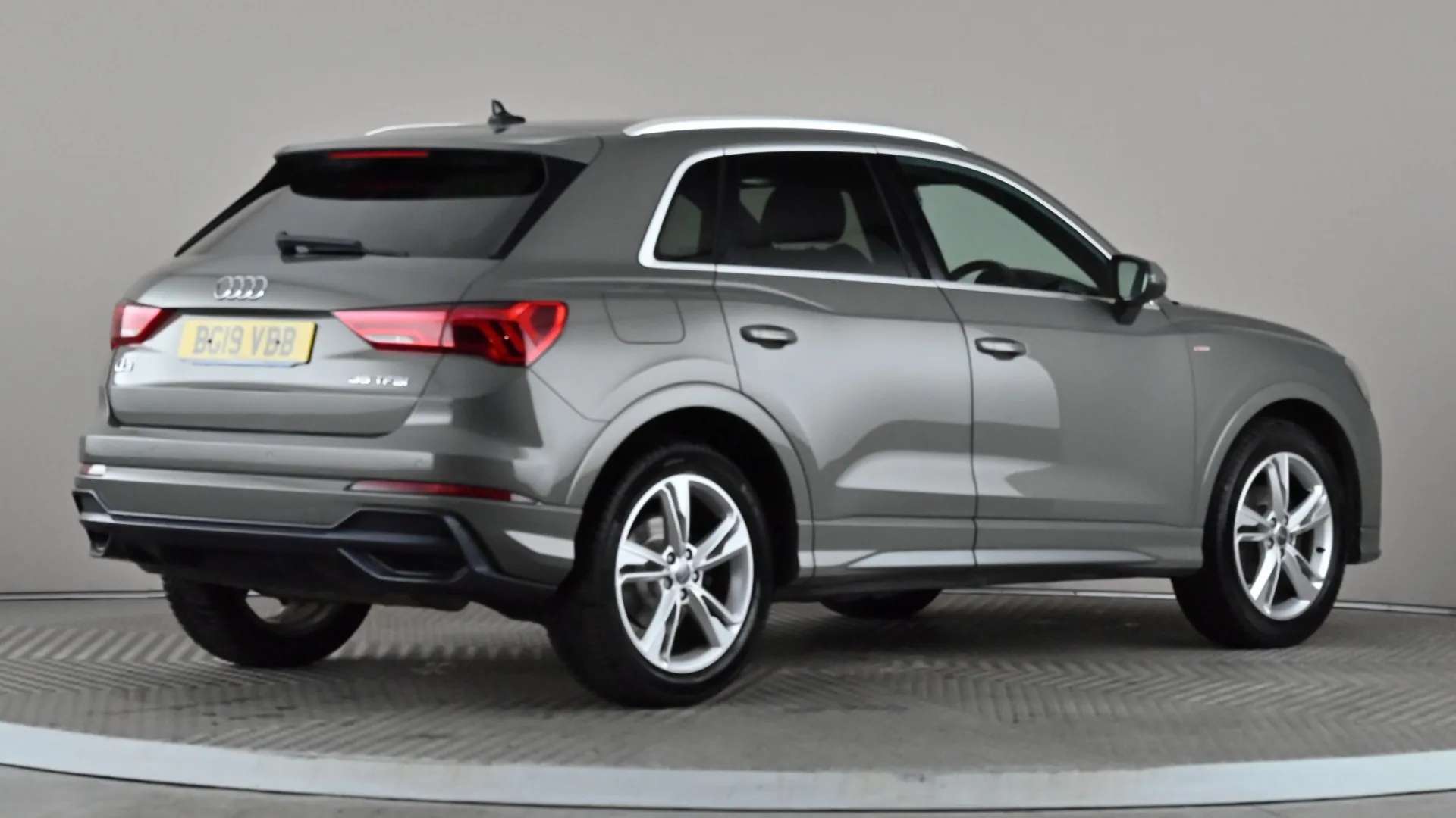 2019 AUDI Q3 2019 AUDI Q3