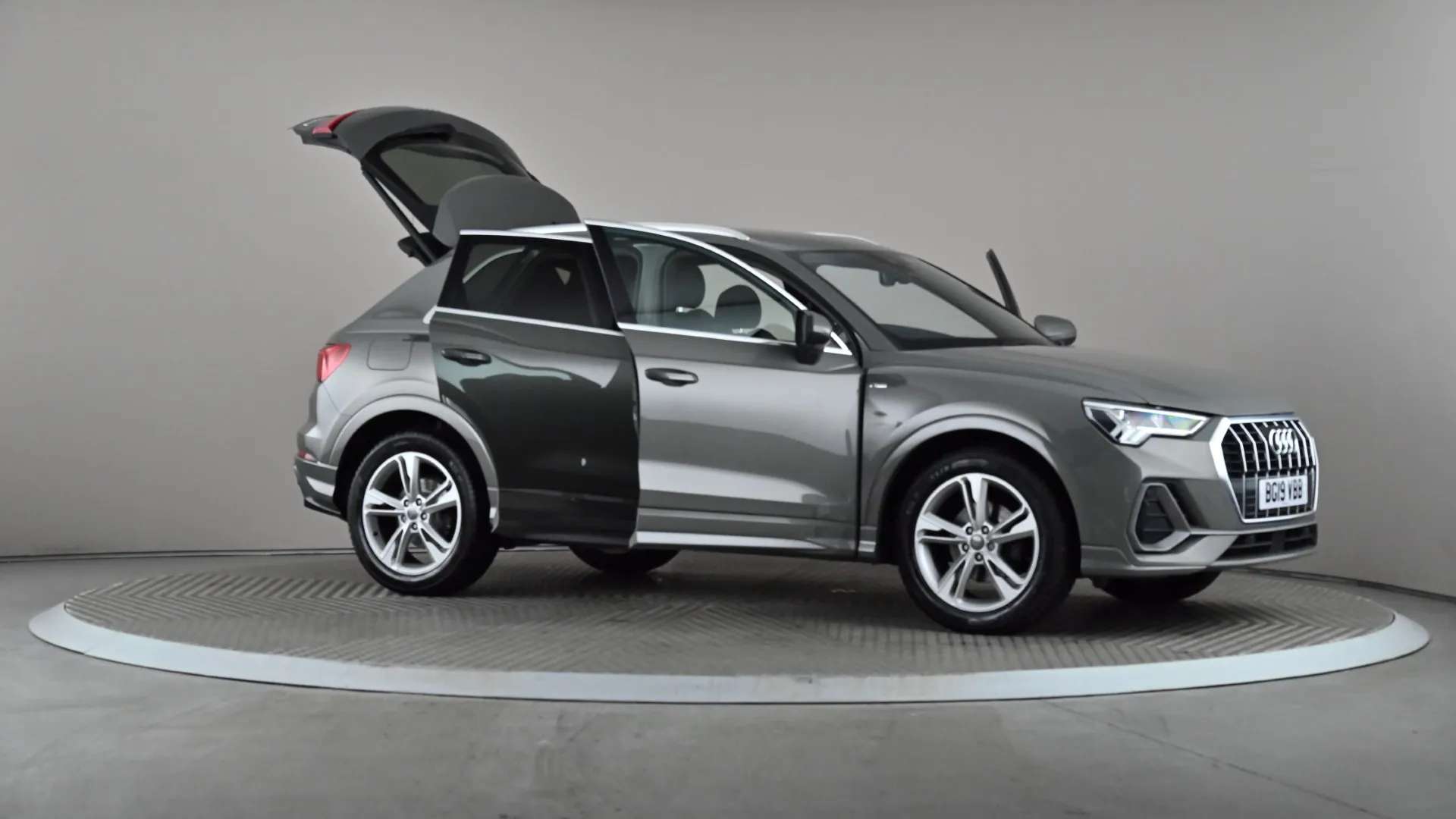 2019 AUDI Q3 2019 AUDI Q3