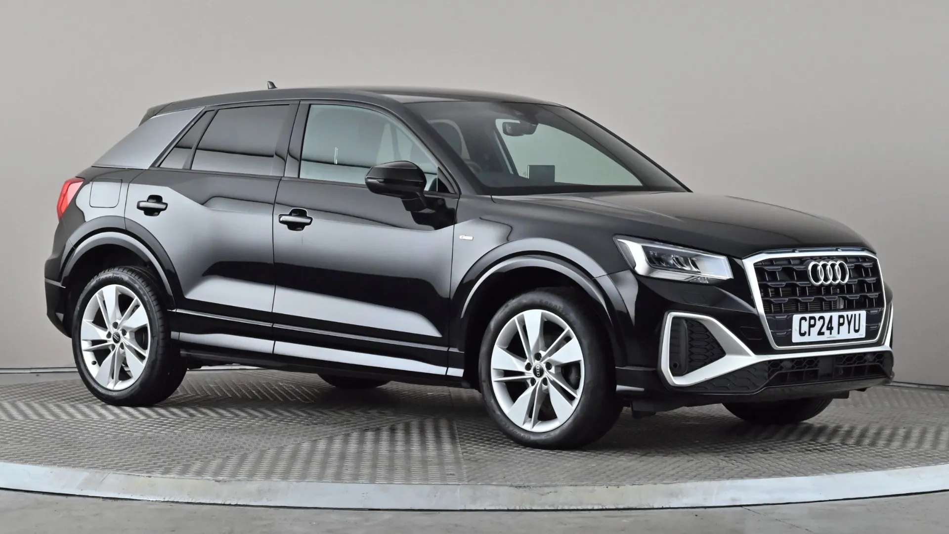 A 2024 AUDI Q2 35 TFSI S Line A 2024 AUDI Q2 35 TFSI S Line