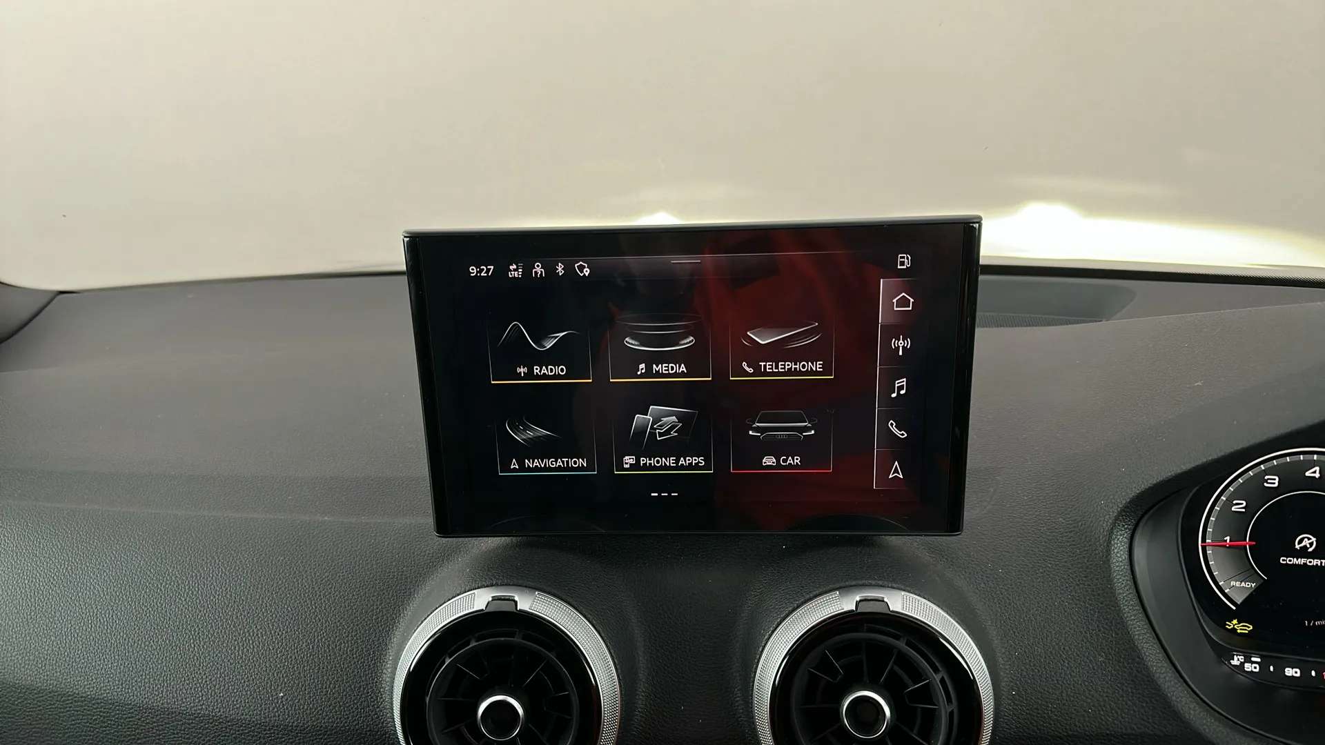 2024 AUDI Q2 2024 AUDI Q2