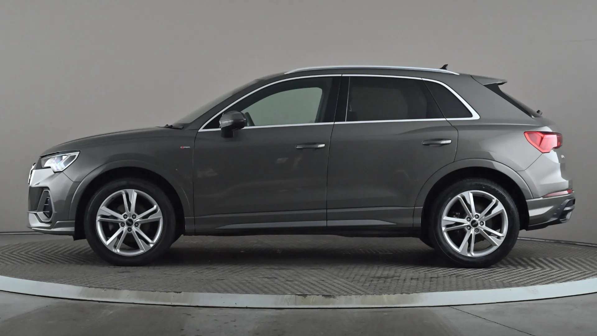2021 AUDI Q3 2021 AUDI Q3