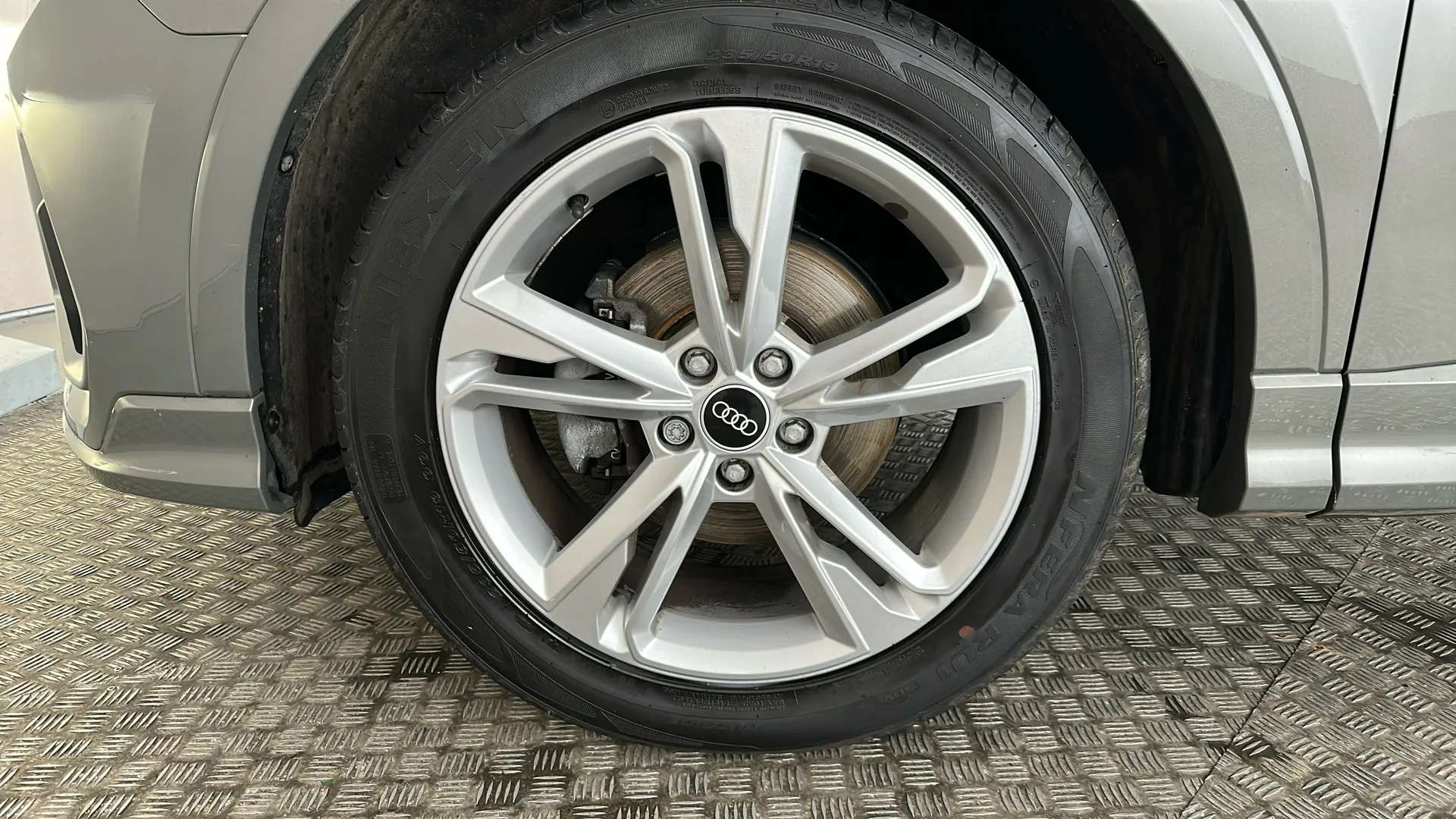 2021 AUDI Q3 2021 AUDI Q3