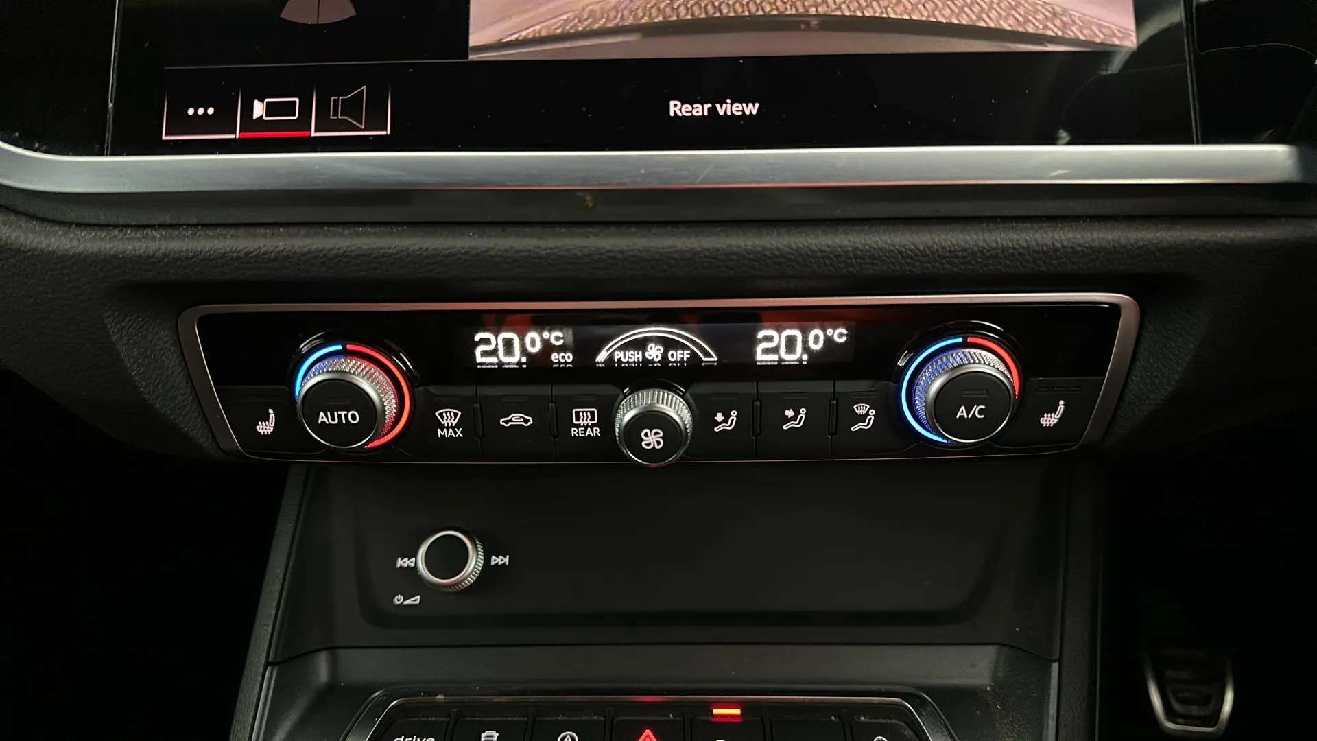 2021 AUDI Q3 2021 AUDI Q3