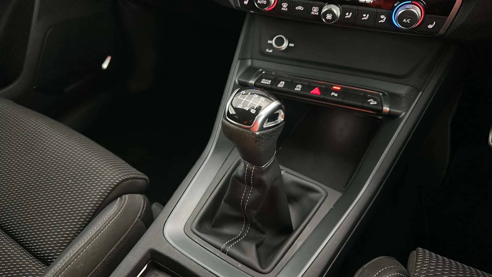 2021 AUDI Q3 2021 AUDI Q3